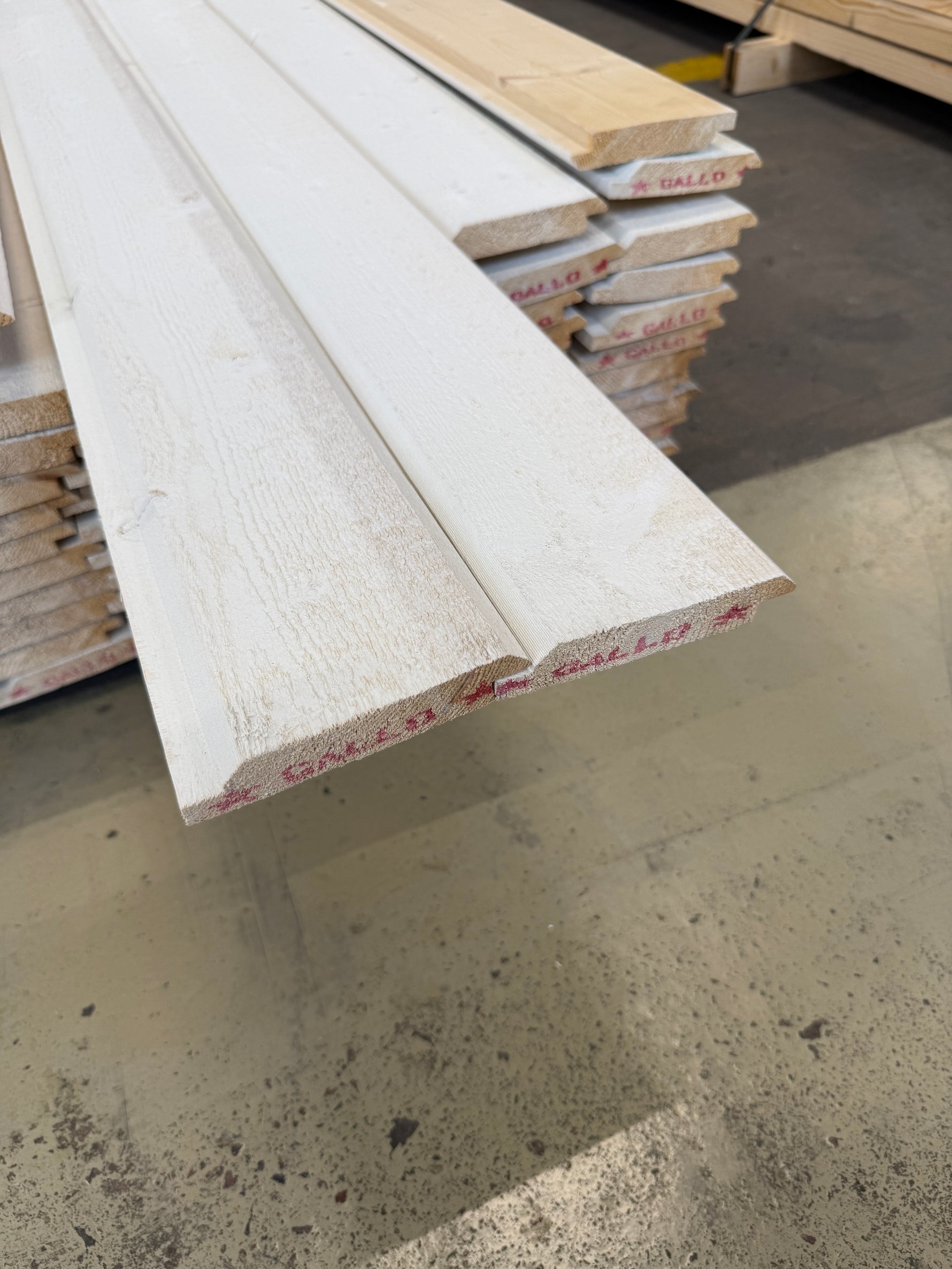 Paket Ytterpanel Dubbelfas Halvspont 22x120mm, 101st 4,50m Grundmålad