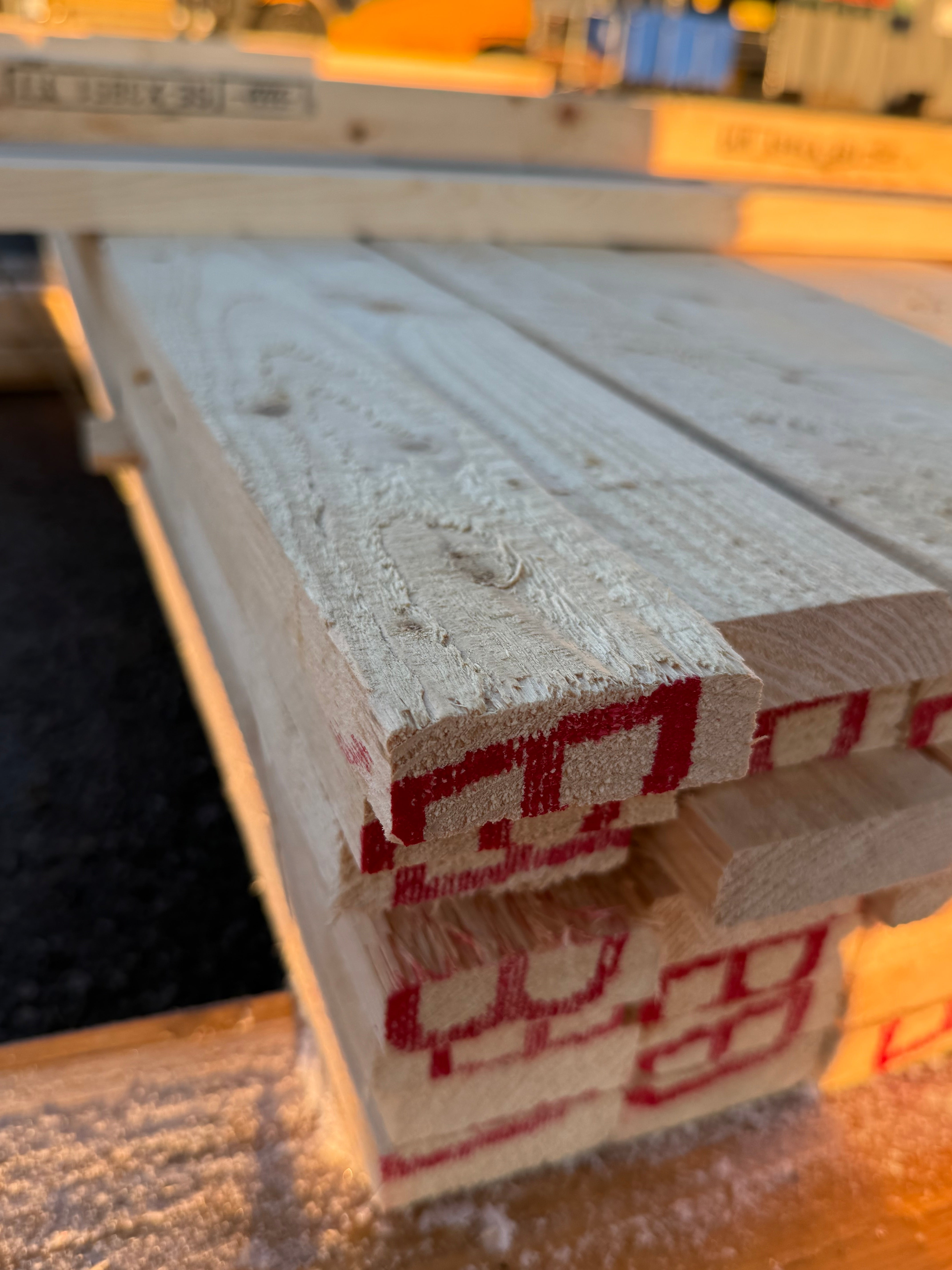 Paket Brädor 19x63mm – 96 st (4,20 m, gran, ohyvlad/råsågad)