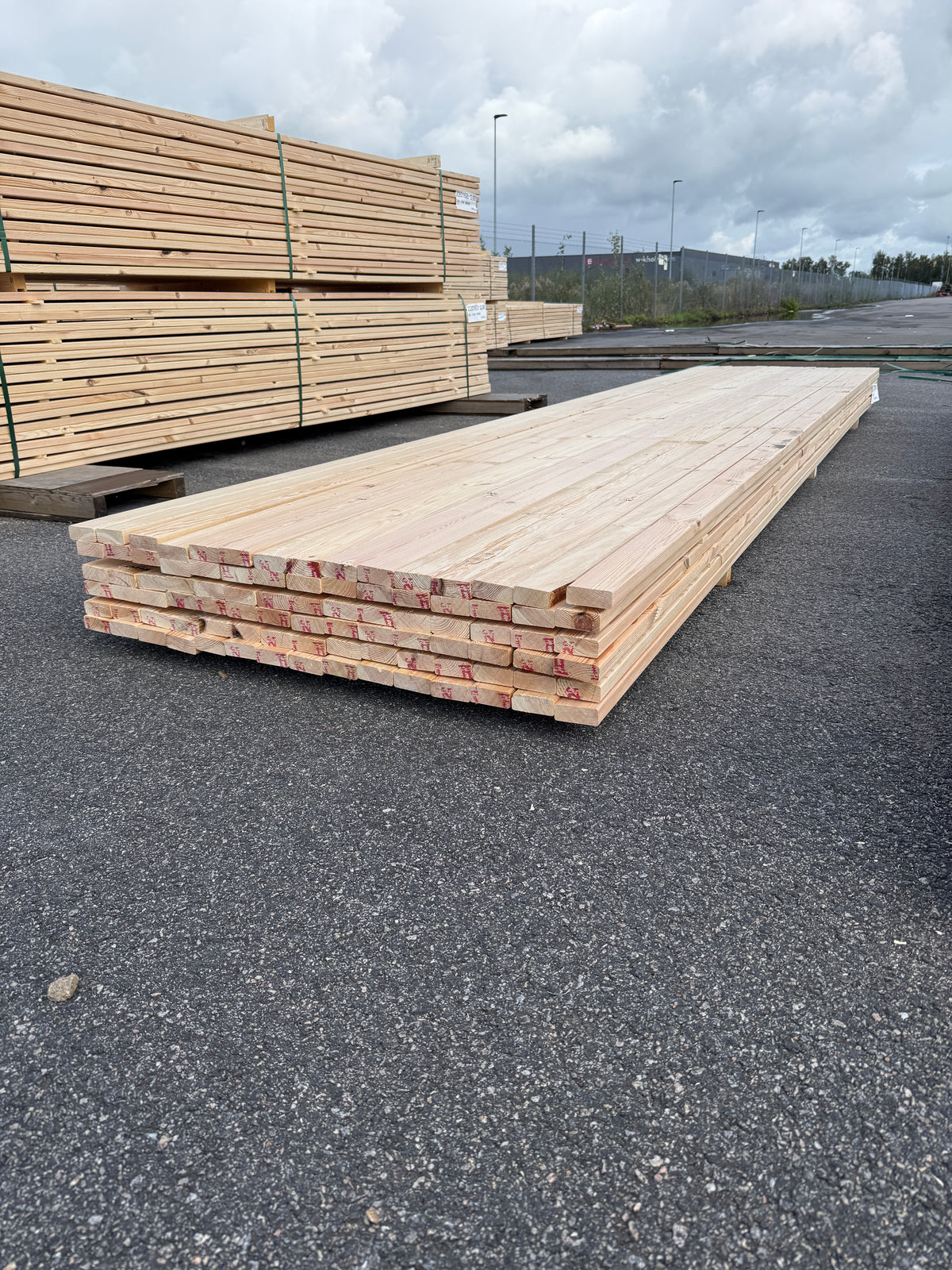 Parti Glespanel 28x70 mm – 4,80 m Furu 90 st