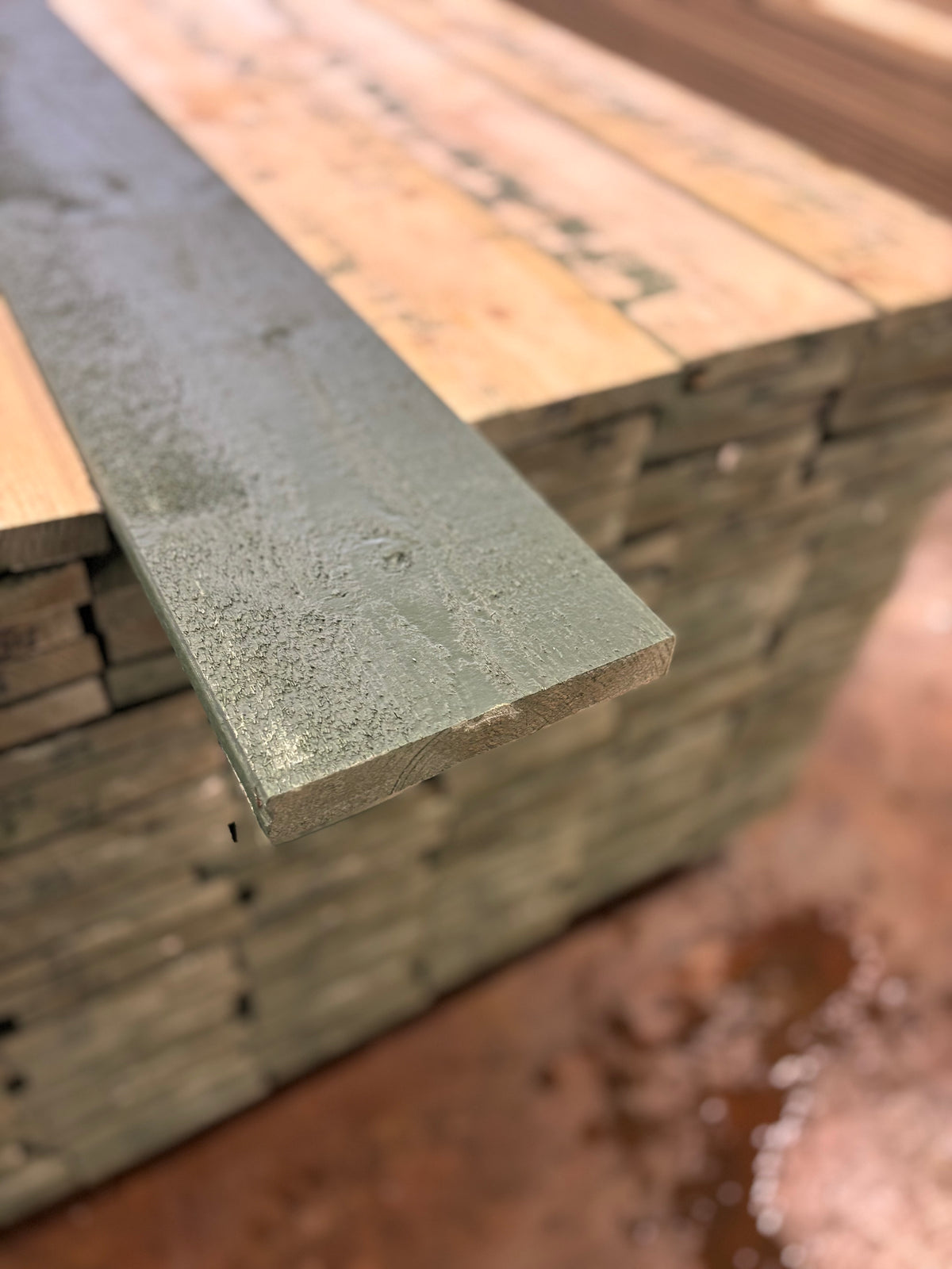 Paket Finsågade Brädor 22×145 mm Mellanstrukna 5,40 m – 175 st