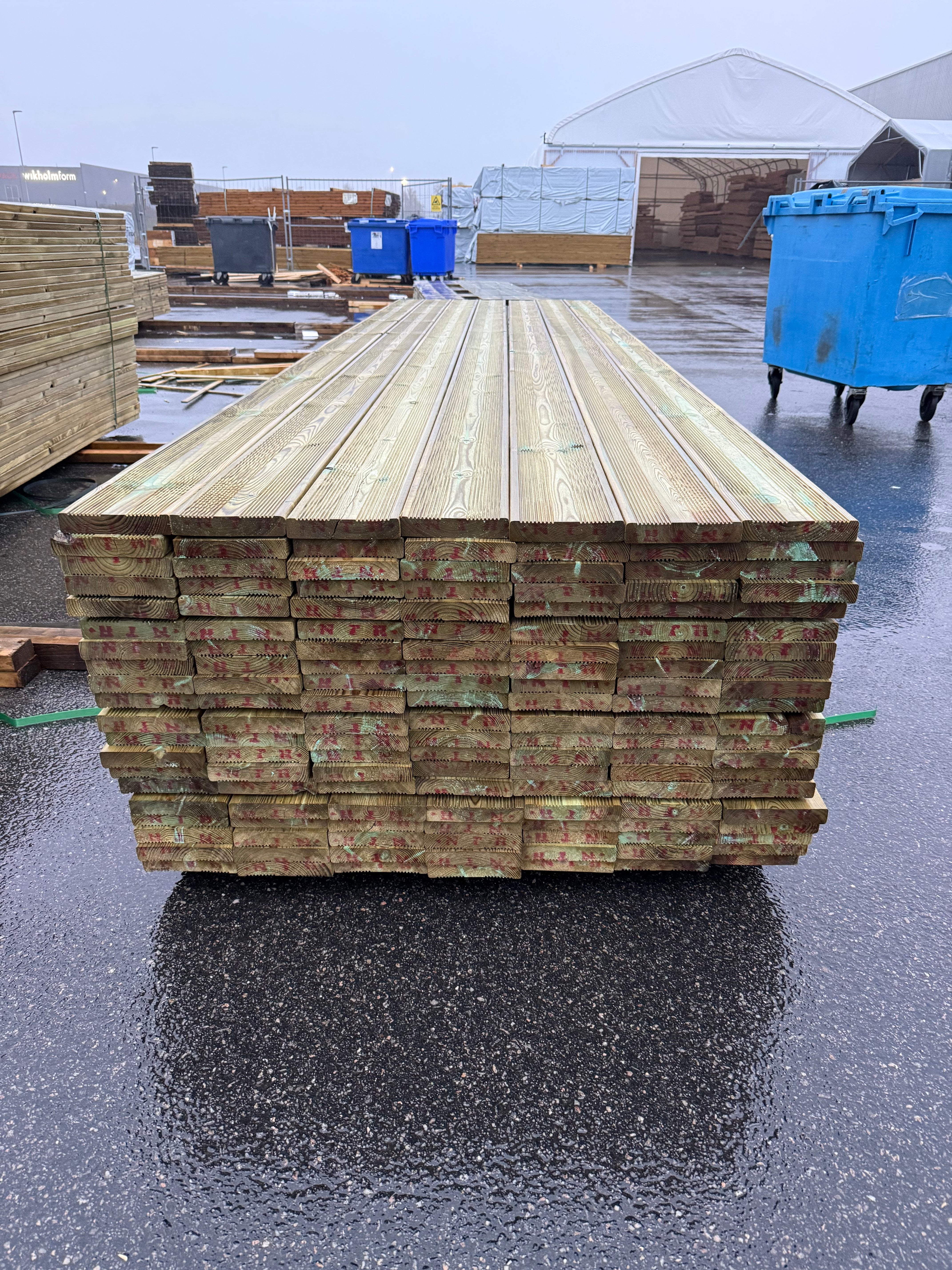 Paket Tryckimpregnerad Rillad Trall 27x145 – 140 st 4,20m (B-Sortering)