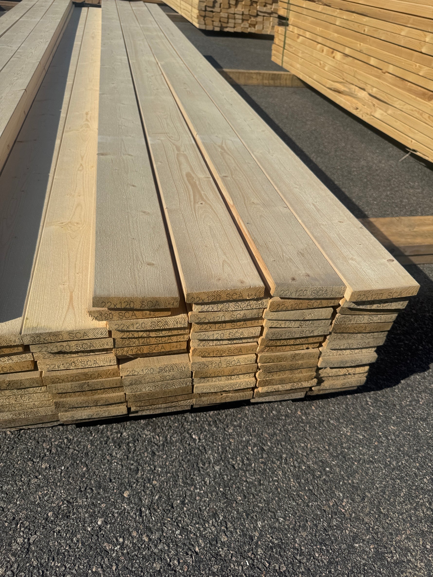 Paket Finsågade Brädor 22x120mm 4,20m 114st B-sortering