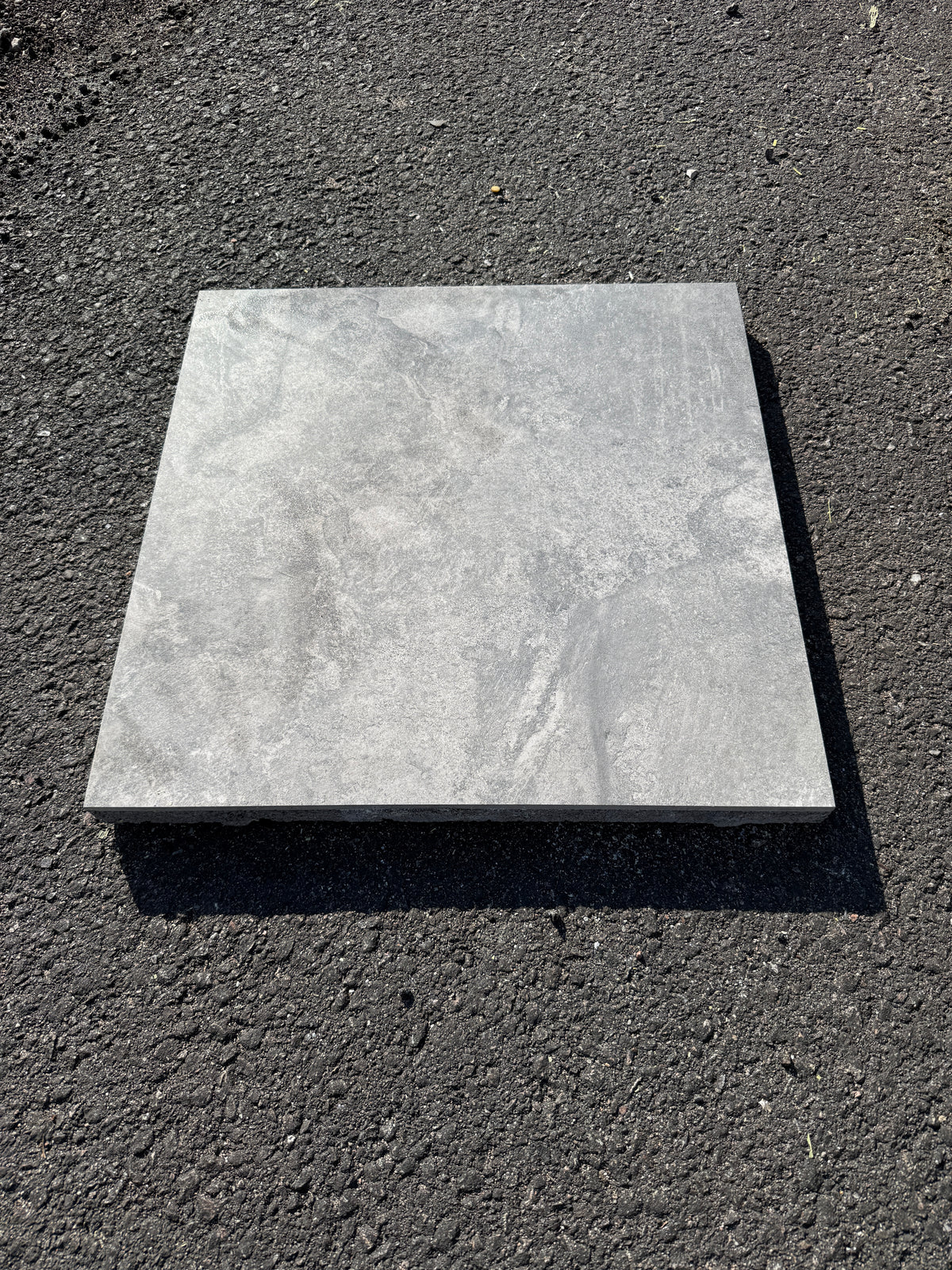 Pall GeoCeramica Marmorsten Grå 600×600×40 mm – 28 st, 10,08 m²