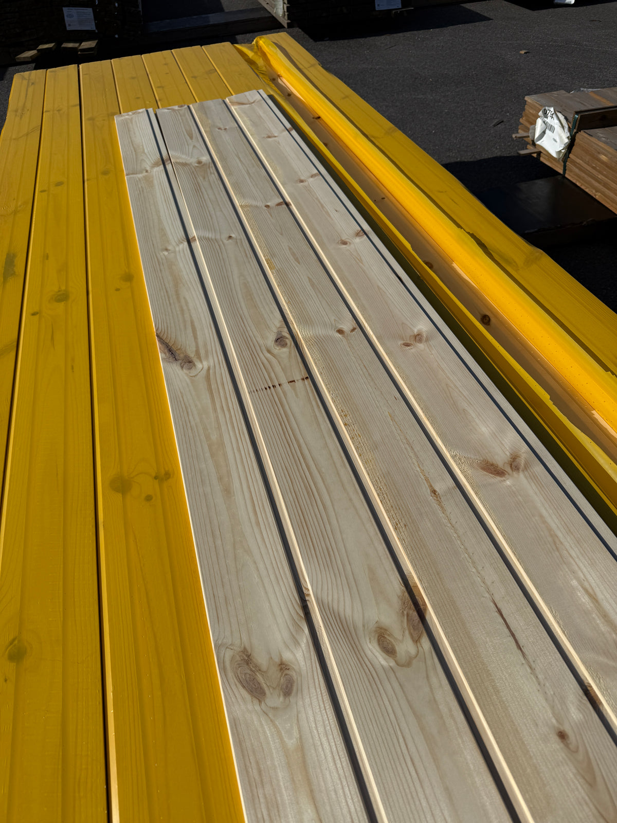 Parti Spårpanel 13x120mm 3,58m Furu – 141,7 kvm