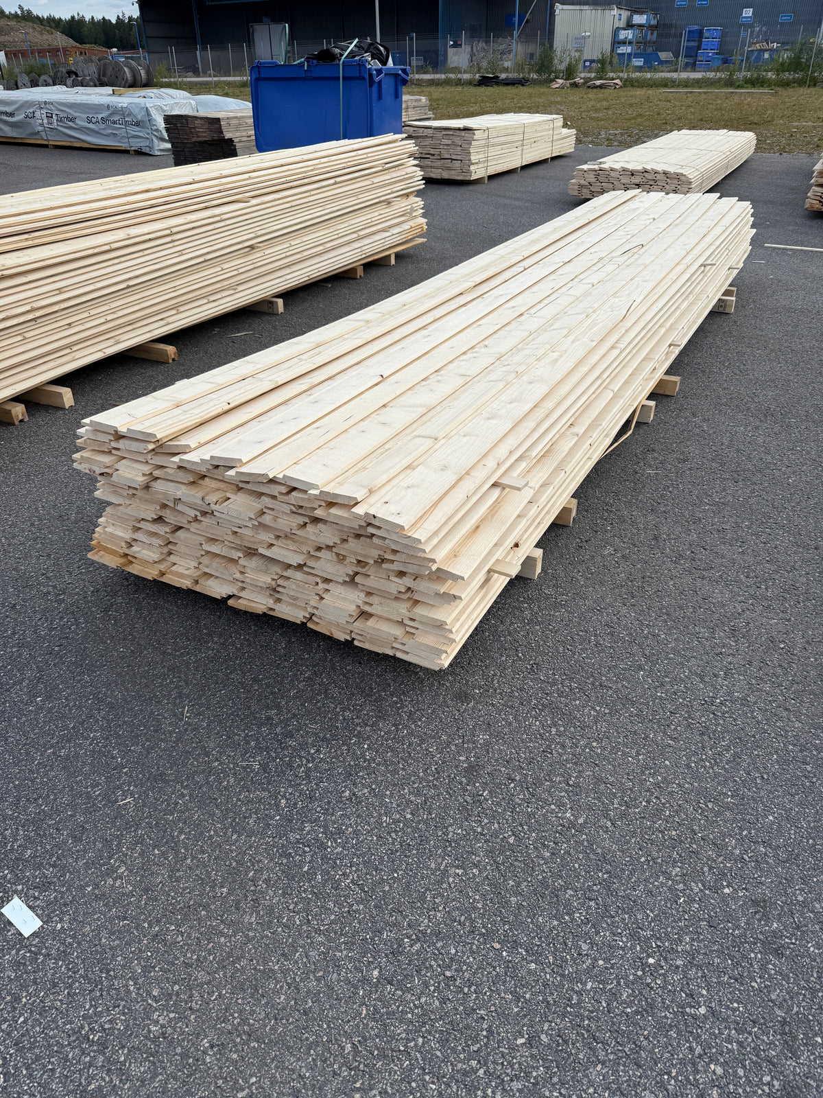 Parti Spårpanel 22x120 mm – 4,20 m 142st (Andra sortering)