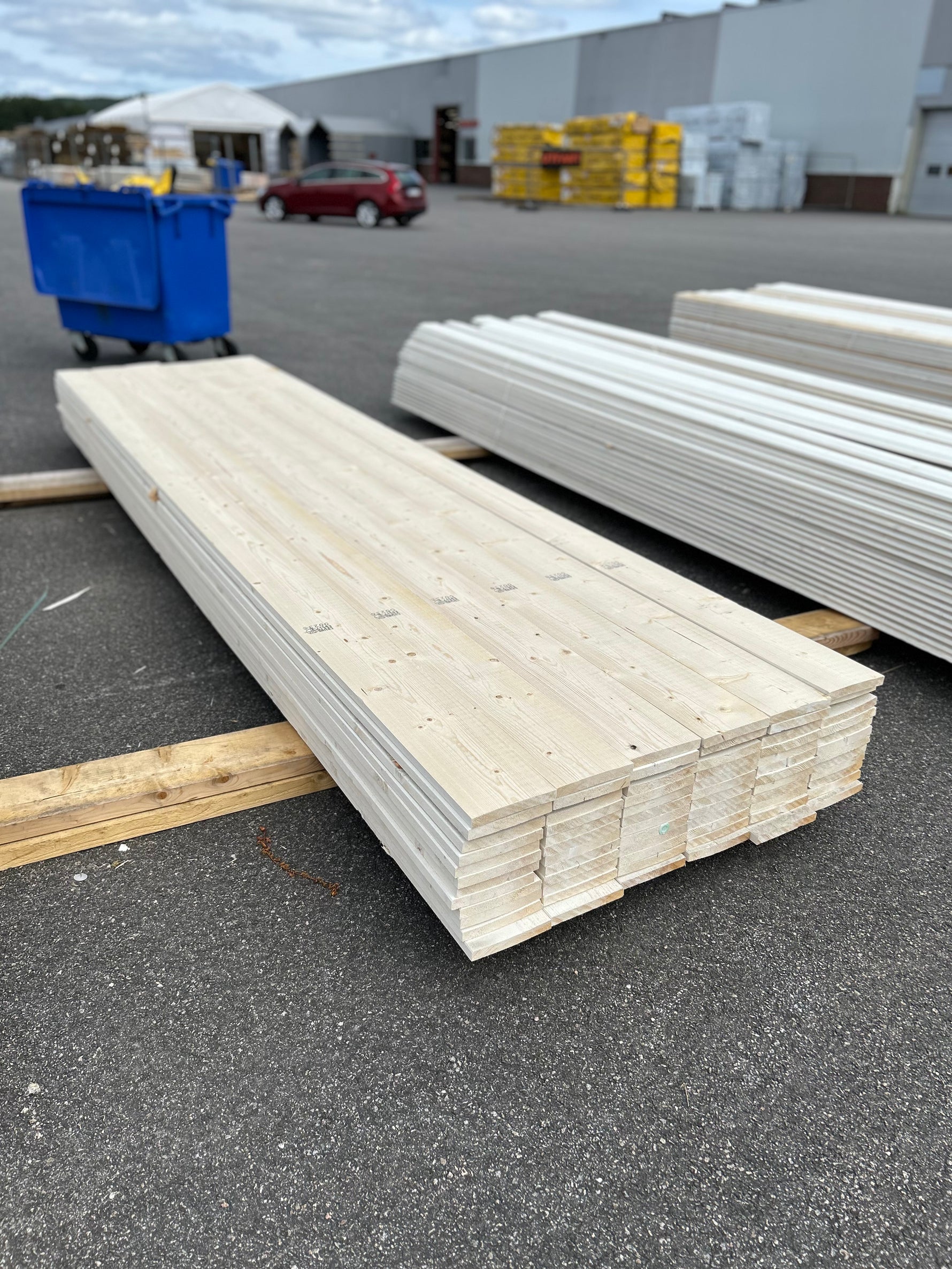 Paket Finsågade Brädor 22x170mm 4.20m 72st Grundmålad