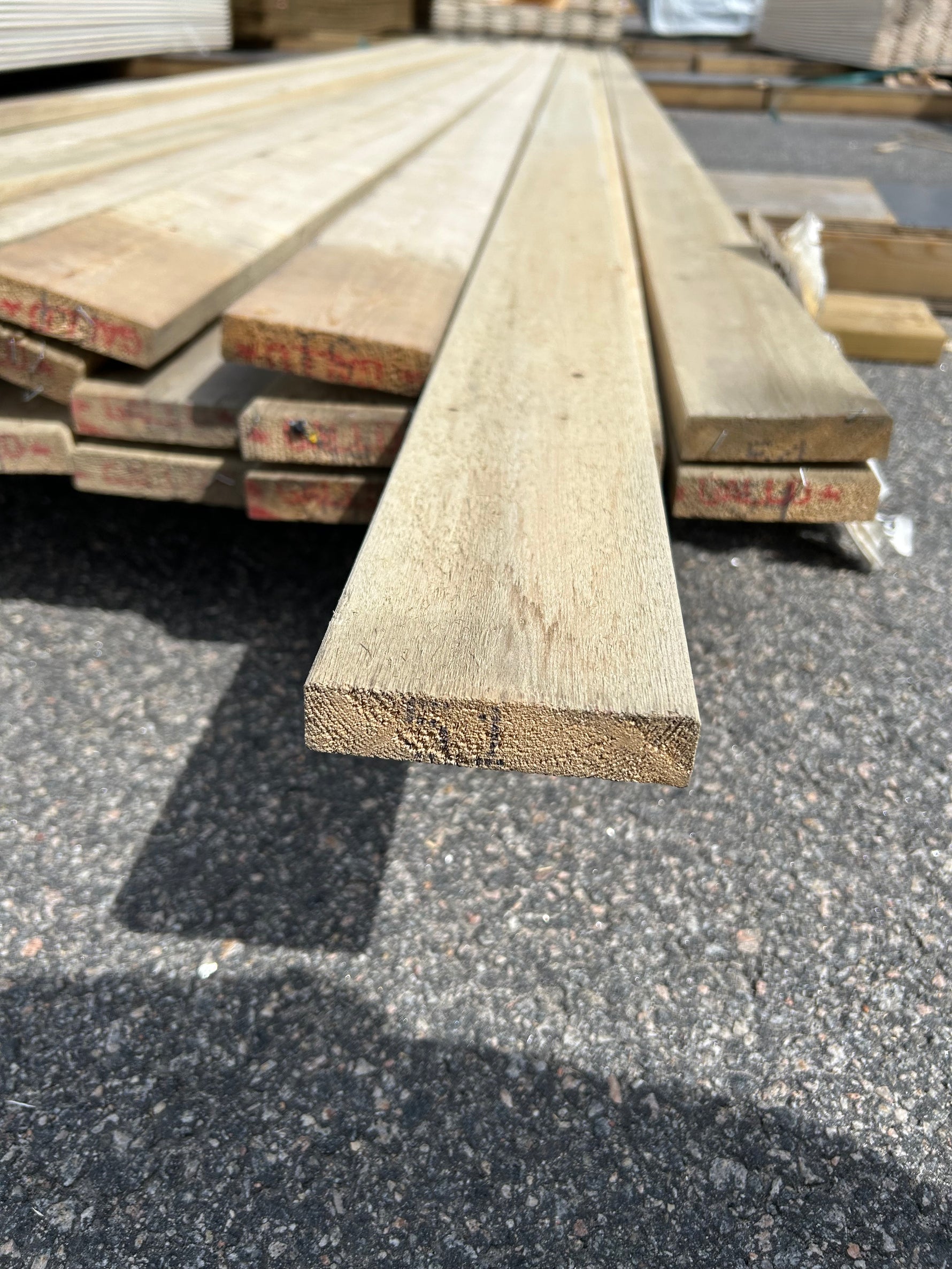 Paket Finsågade Brädor 22x95mm 5,10–5,40m 26st