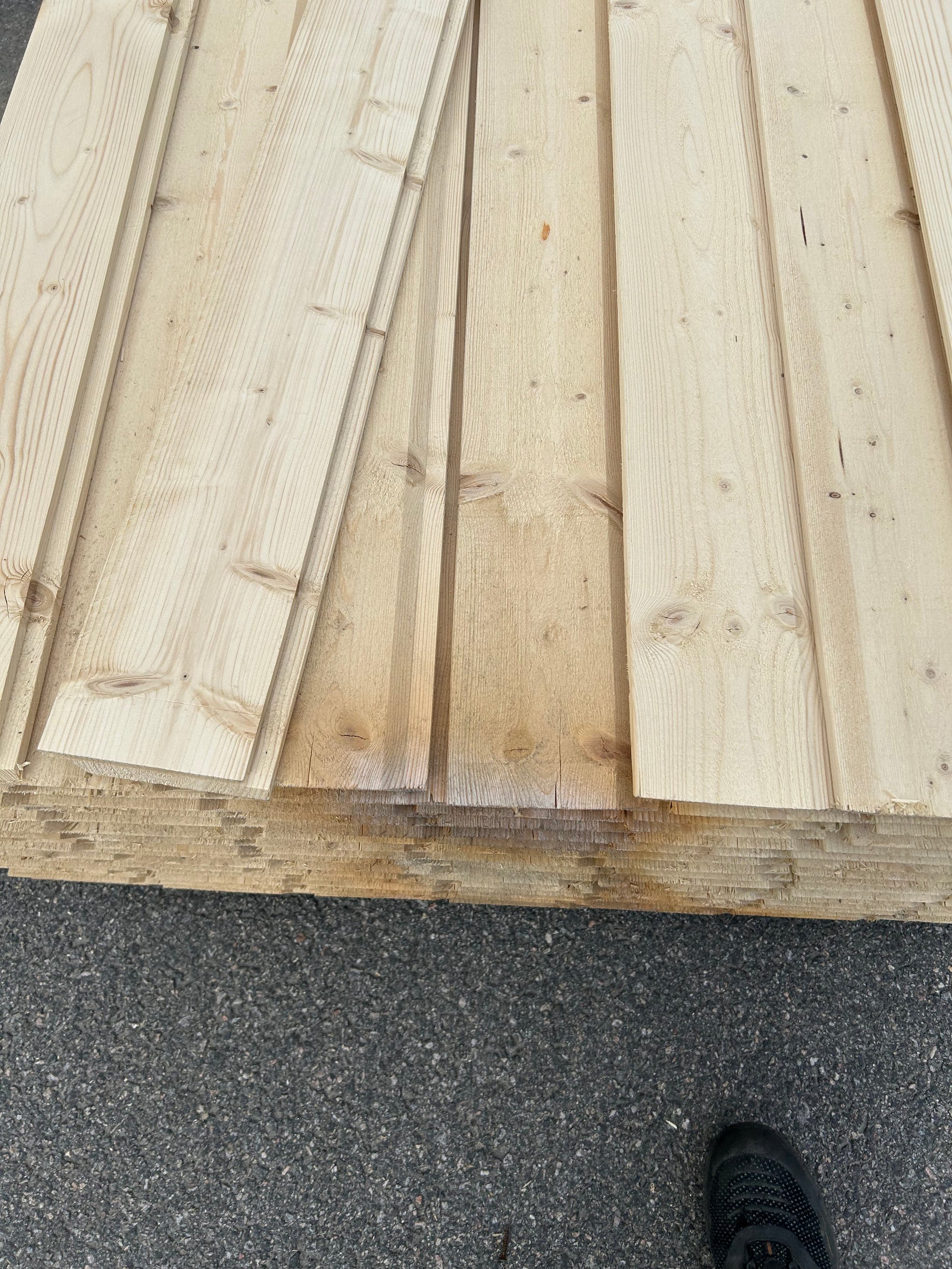 Paket Ytterpanel Enkelfas Fals 22x145mm 4.20m – 121st (Obehandlade)