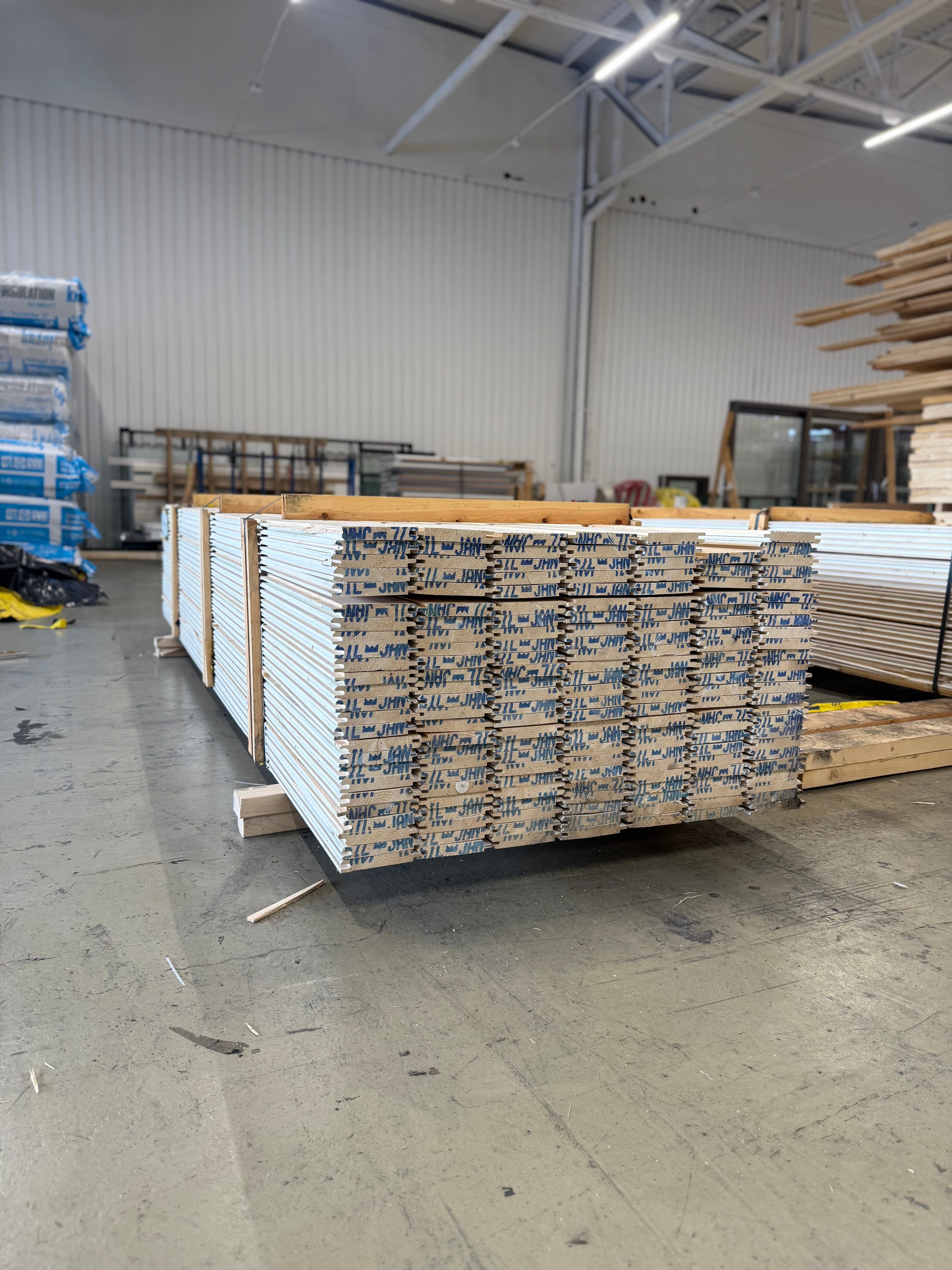 Ytterpanel Dubbelfasspont 22x145mm 3.60m – Grundmålad Vit Gran