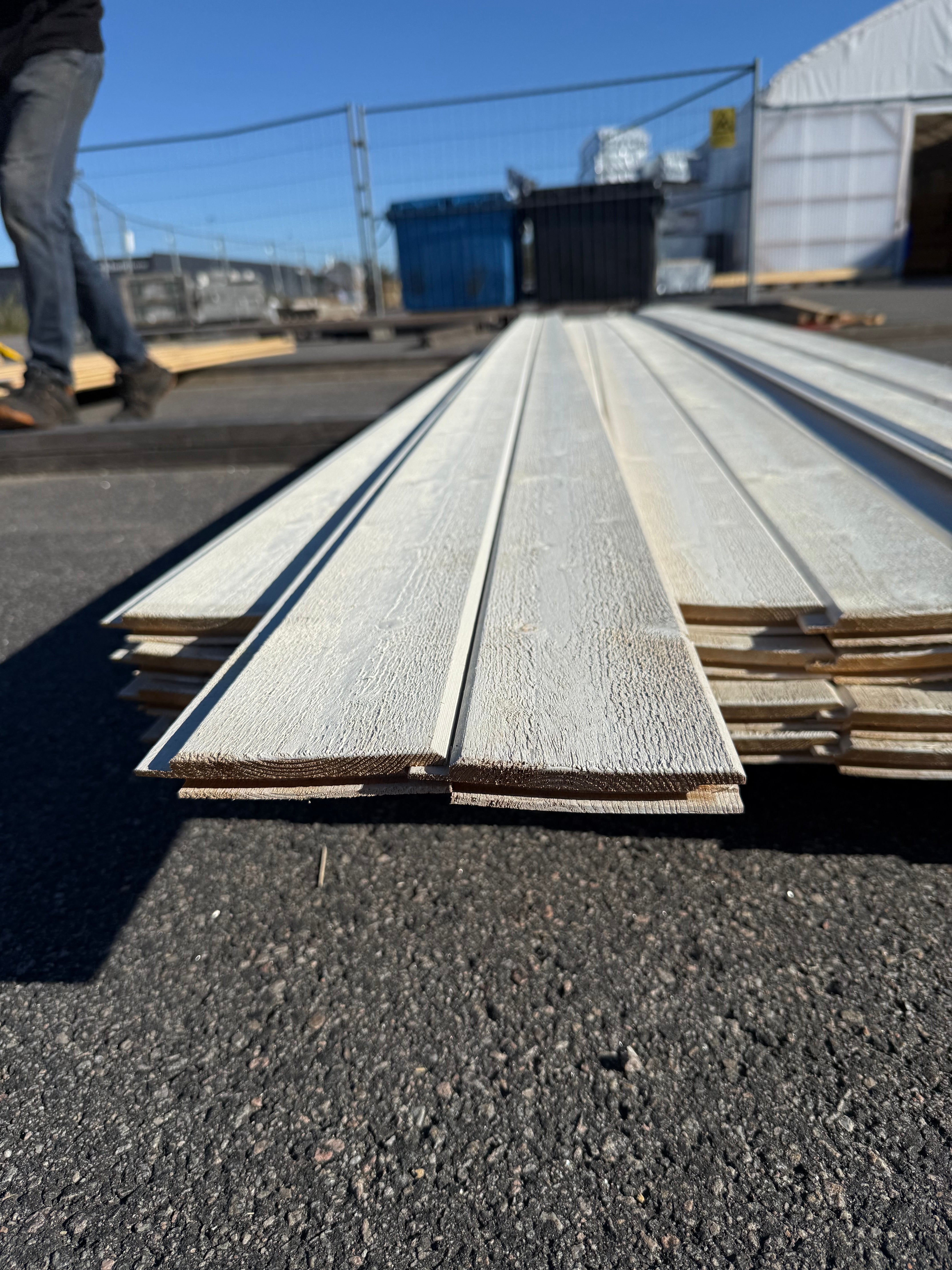 Paket Ytterpanel 22x120mm – 36 st (5,40 m, gran, grundmålad, ändspont)