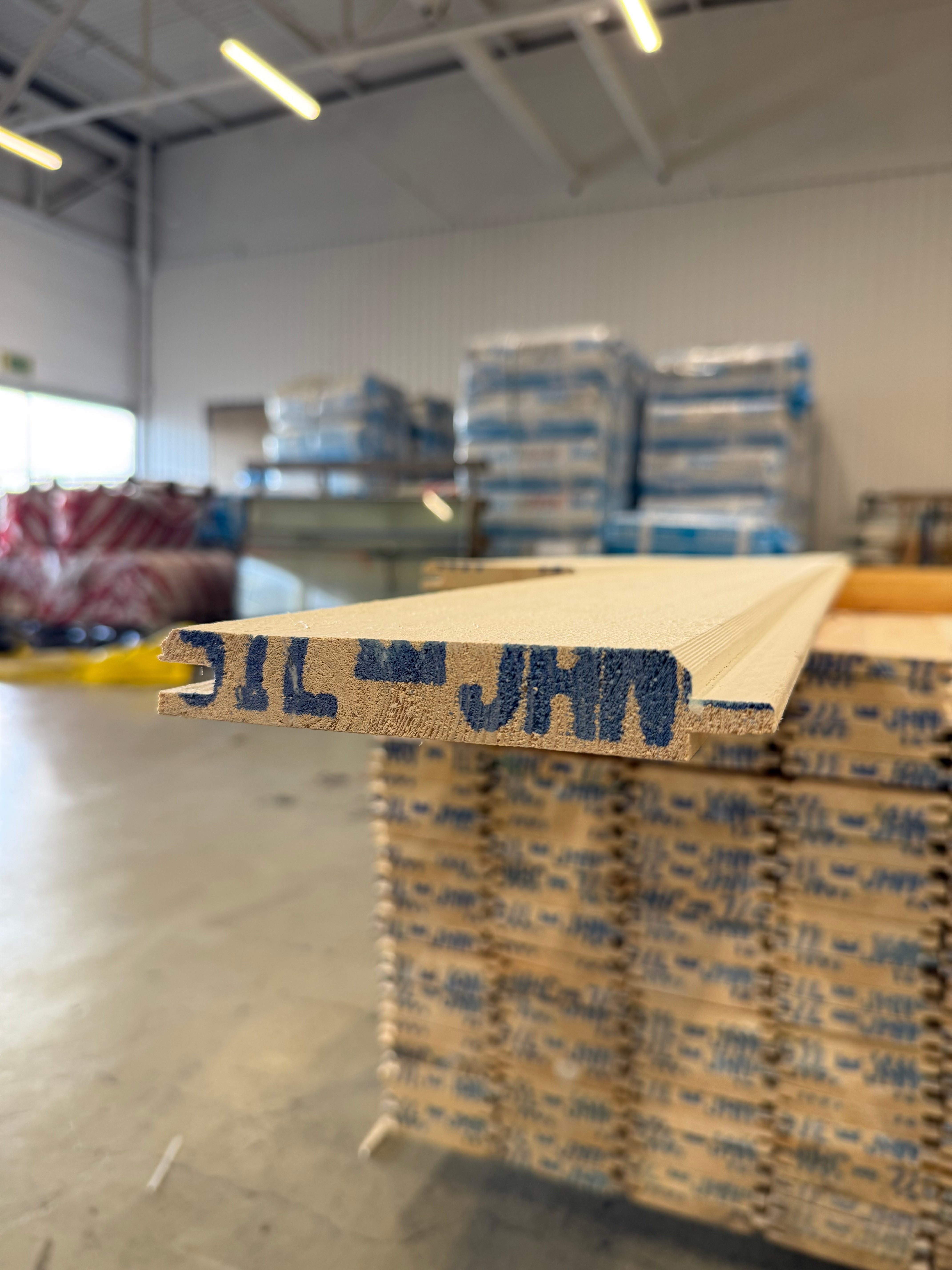 Ytterpanel Dubbelfasspont 22x145mm 3.60m – Grundmålad Vit Gran