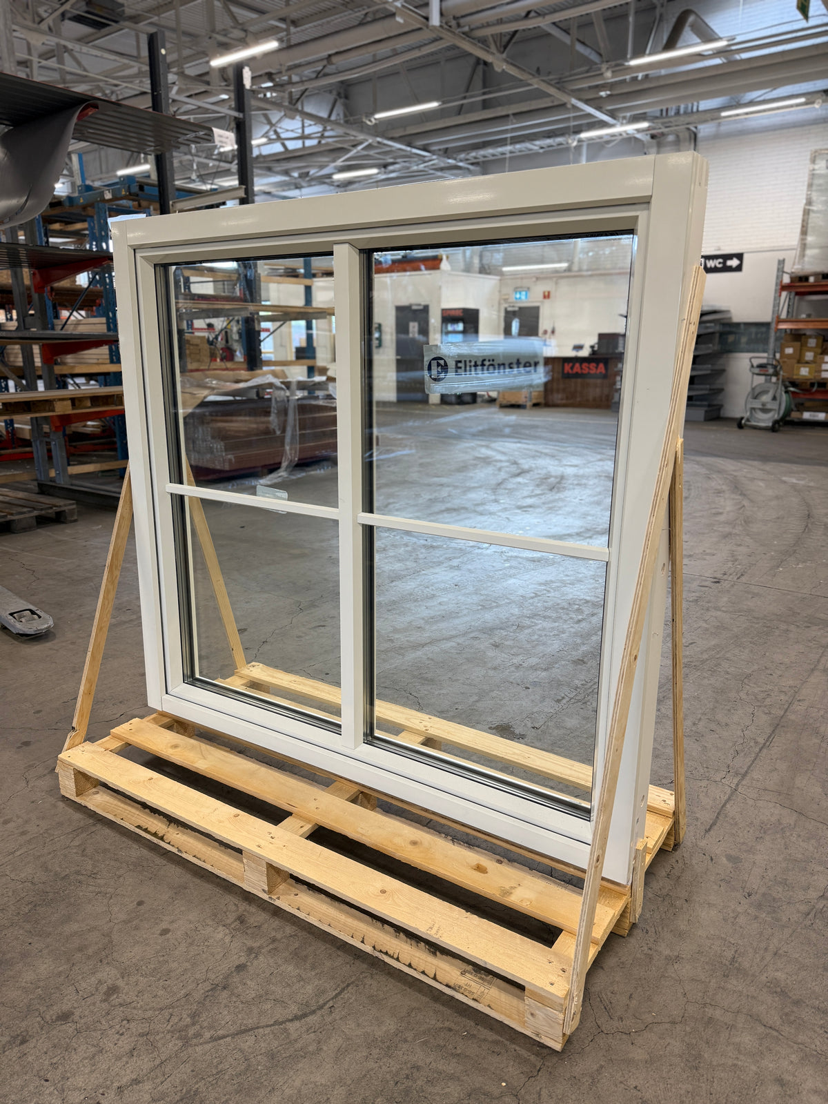 Fönster 158x148 cm – 3-glas, vitt inåtgående