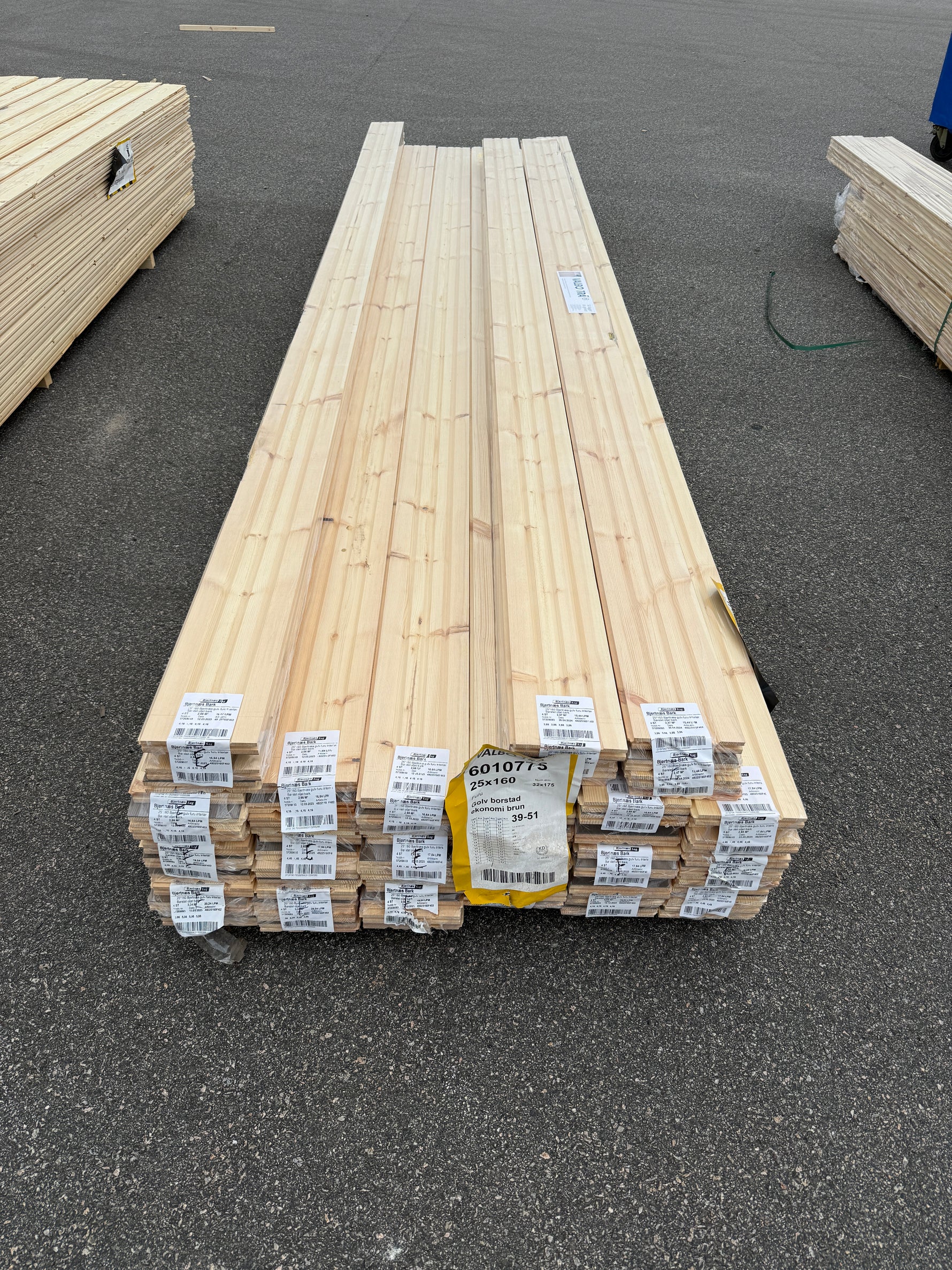 Parti Golv Borstat 25x160mm Furu 60,58m² Ekonomi – Brun Hårdvaxolja