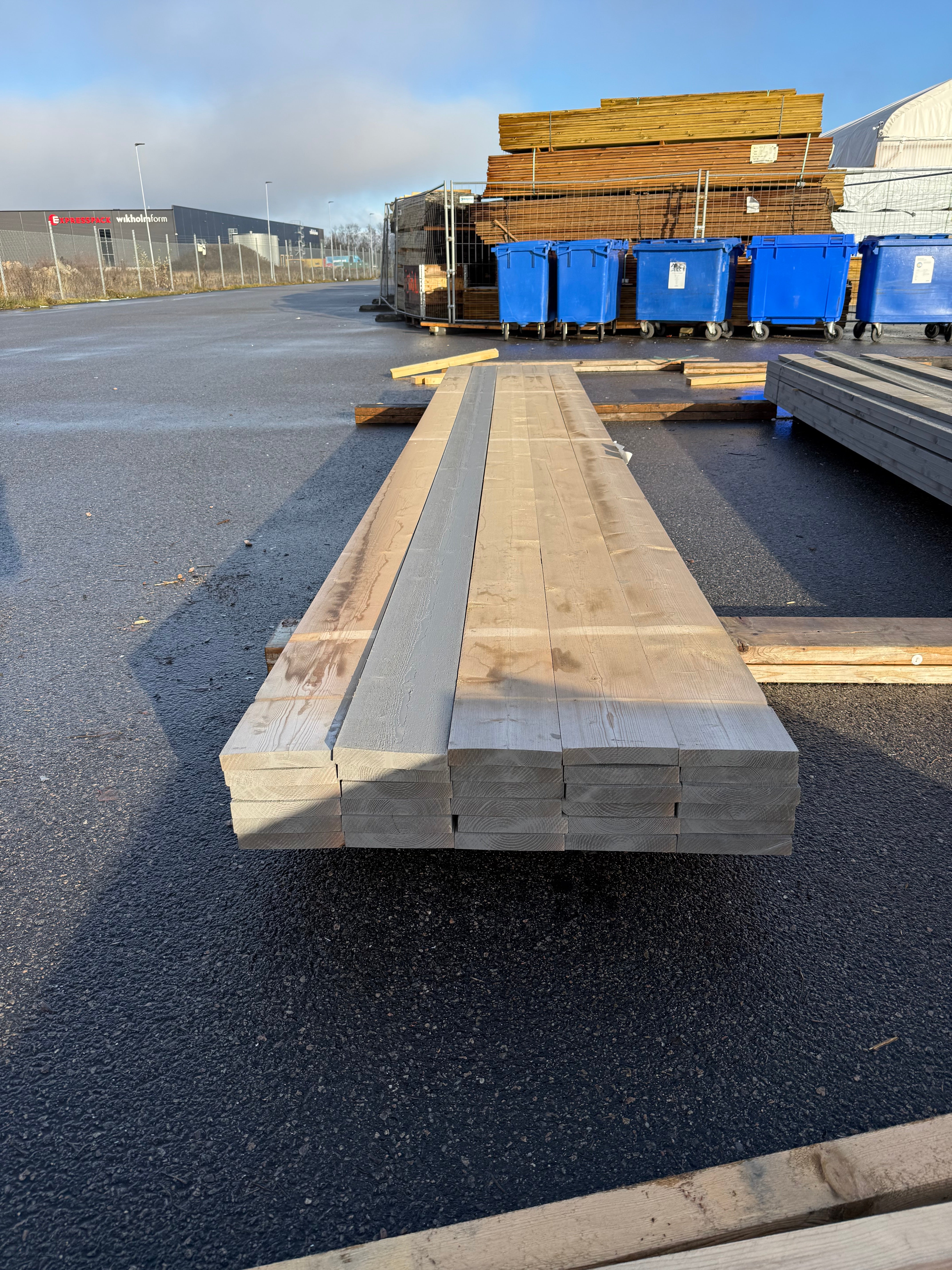 Paket Finsågad Panel 28x170 mm – 30 st (5,40 m, Målad NCS S 6500-N)