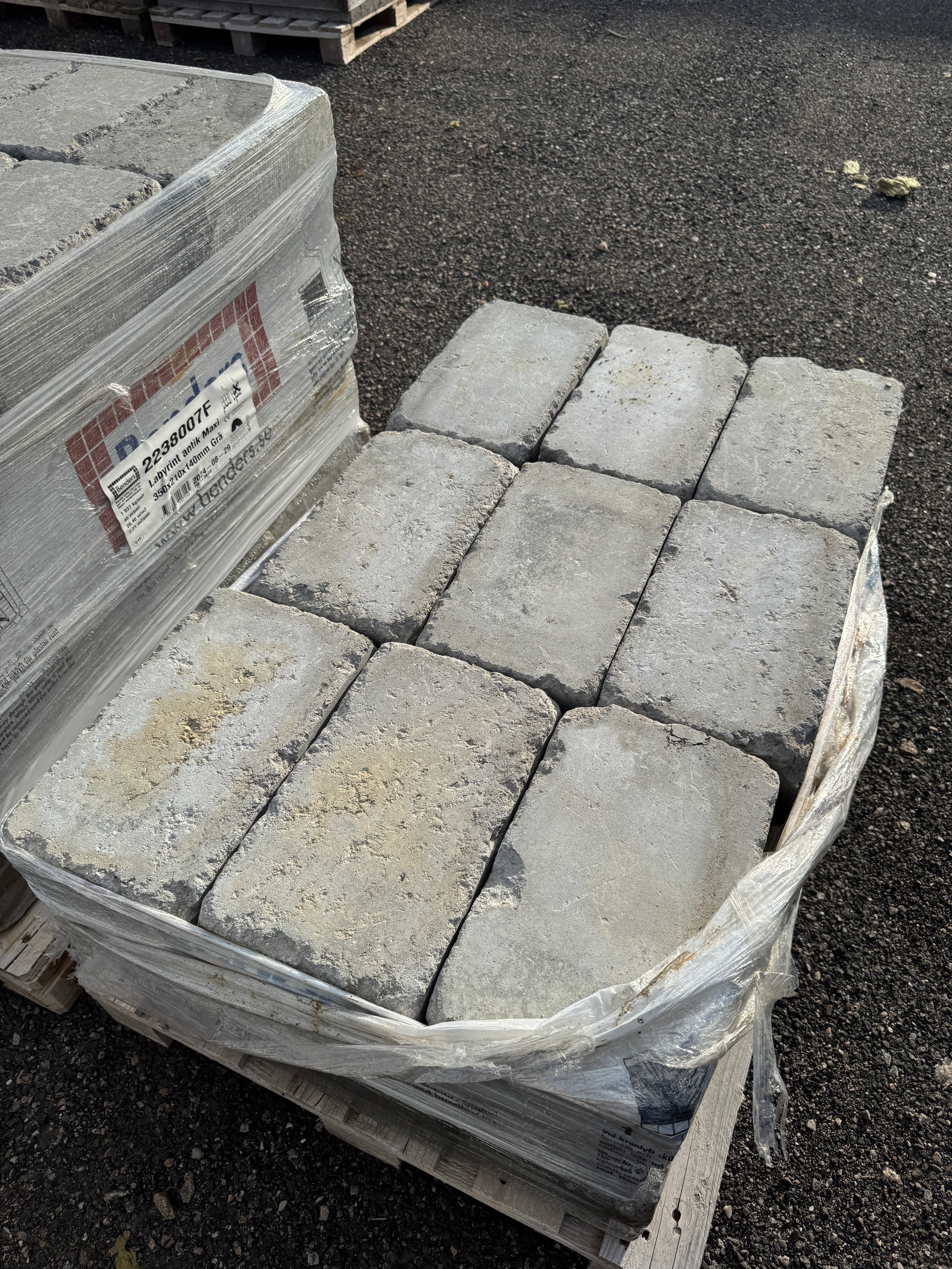 2 pall Marksten Labyrint Antik Maxi 350x210x140mm Grå