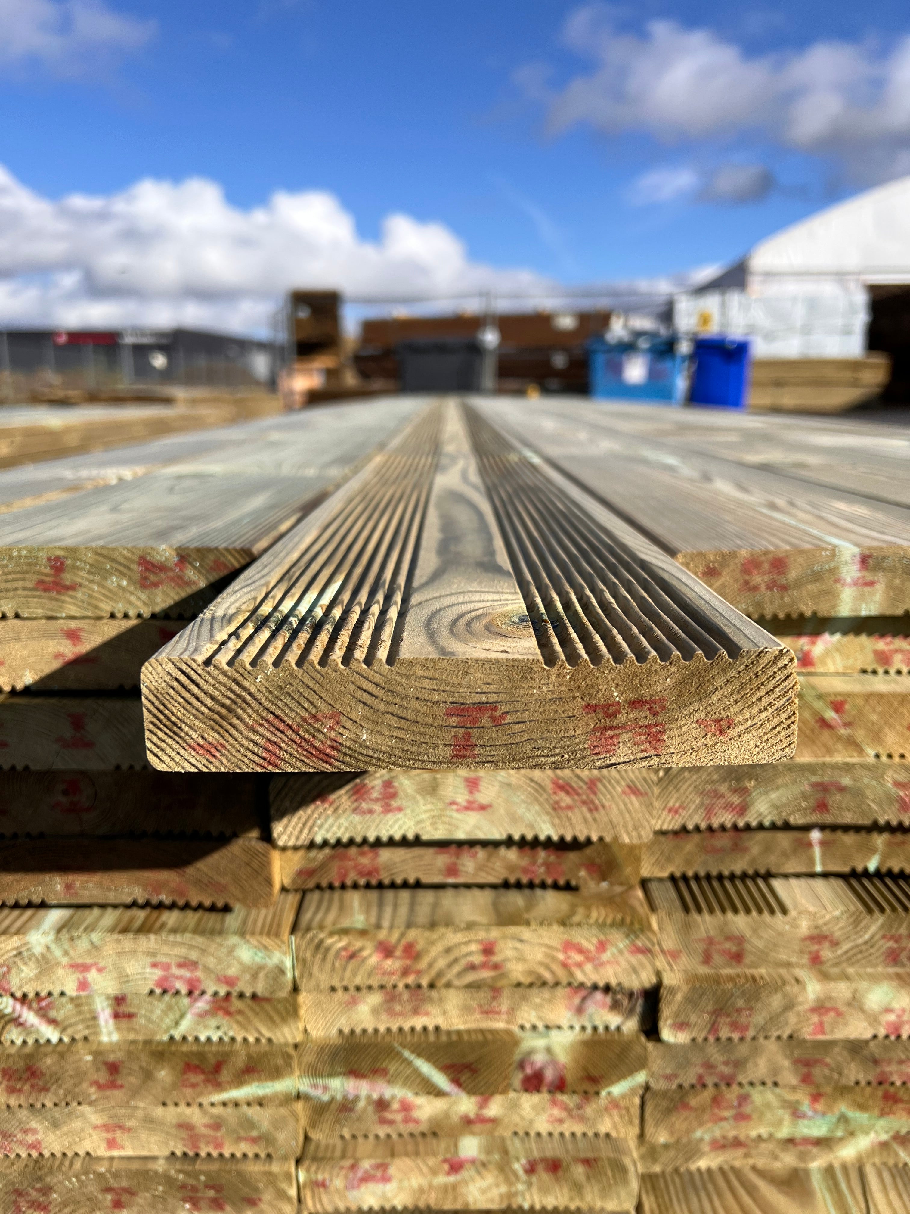 Paket tryckimpregnerad trall 27x145 Rillad 112 st 4.80m (B-sortering)