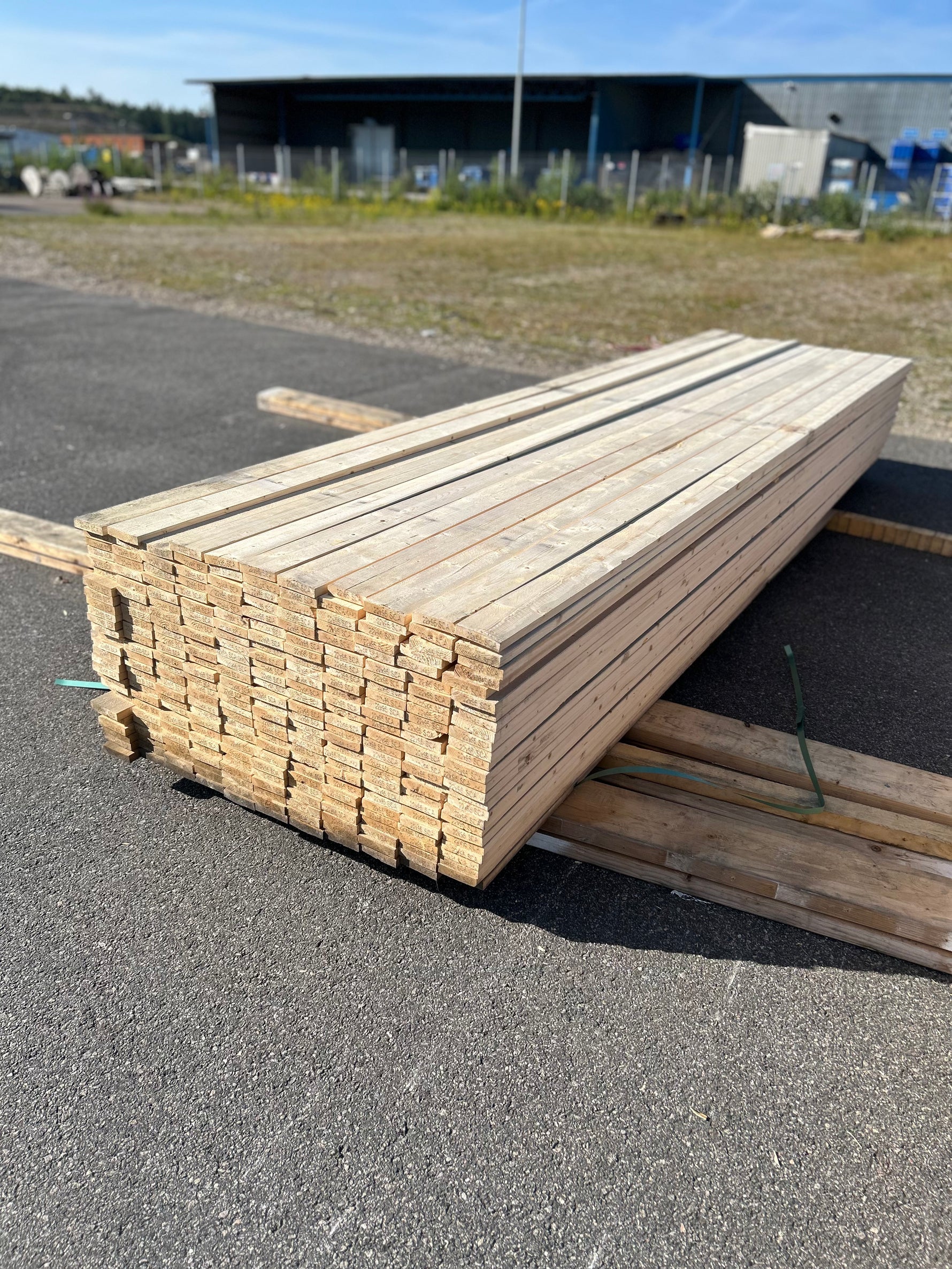 Paket Finsågade Brädor 22x95mm 4,20m 285st Obehandlad