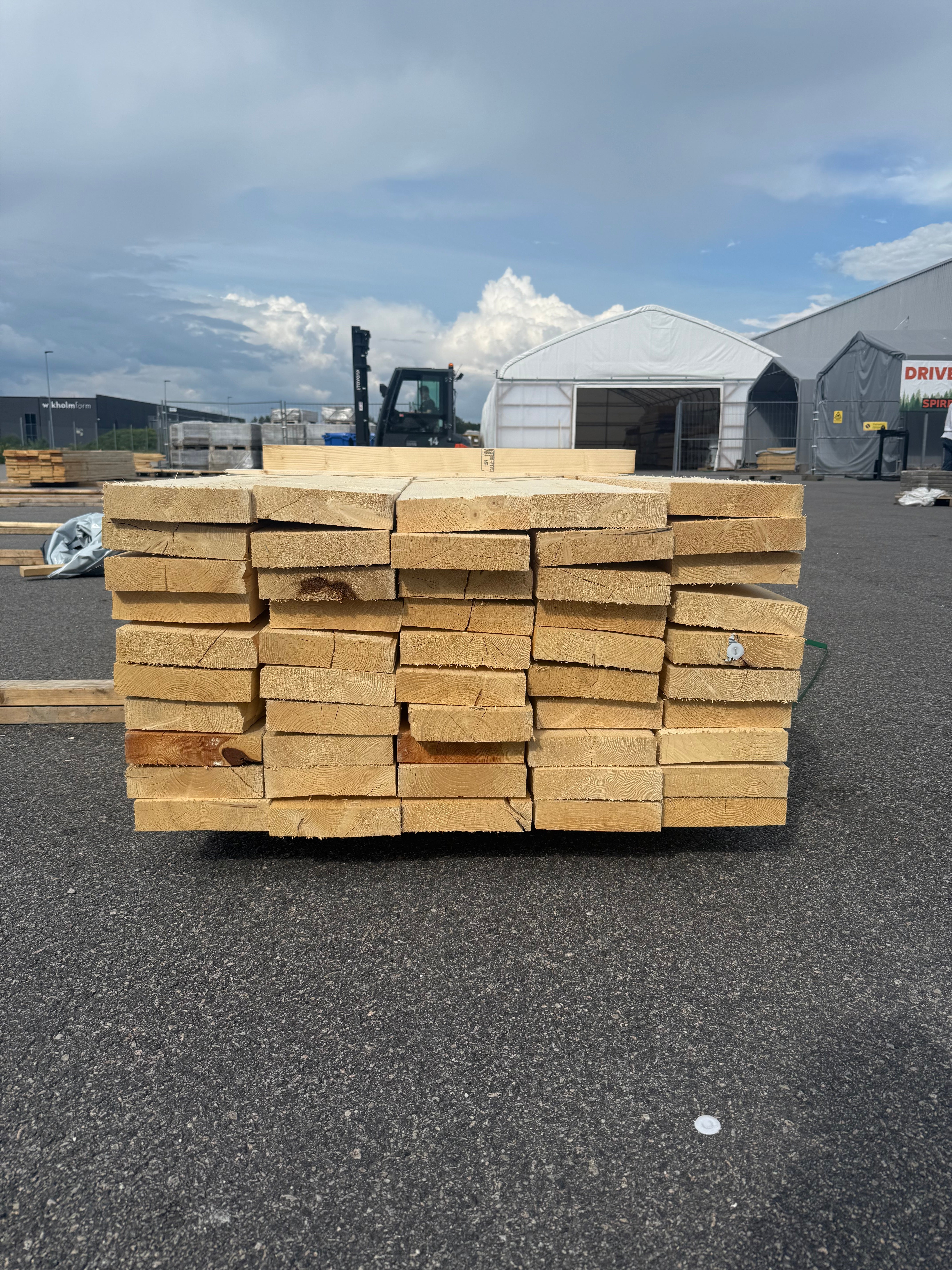 Paket Reglar 47x200 – 50 st (5,40 m, gran)