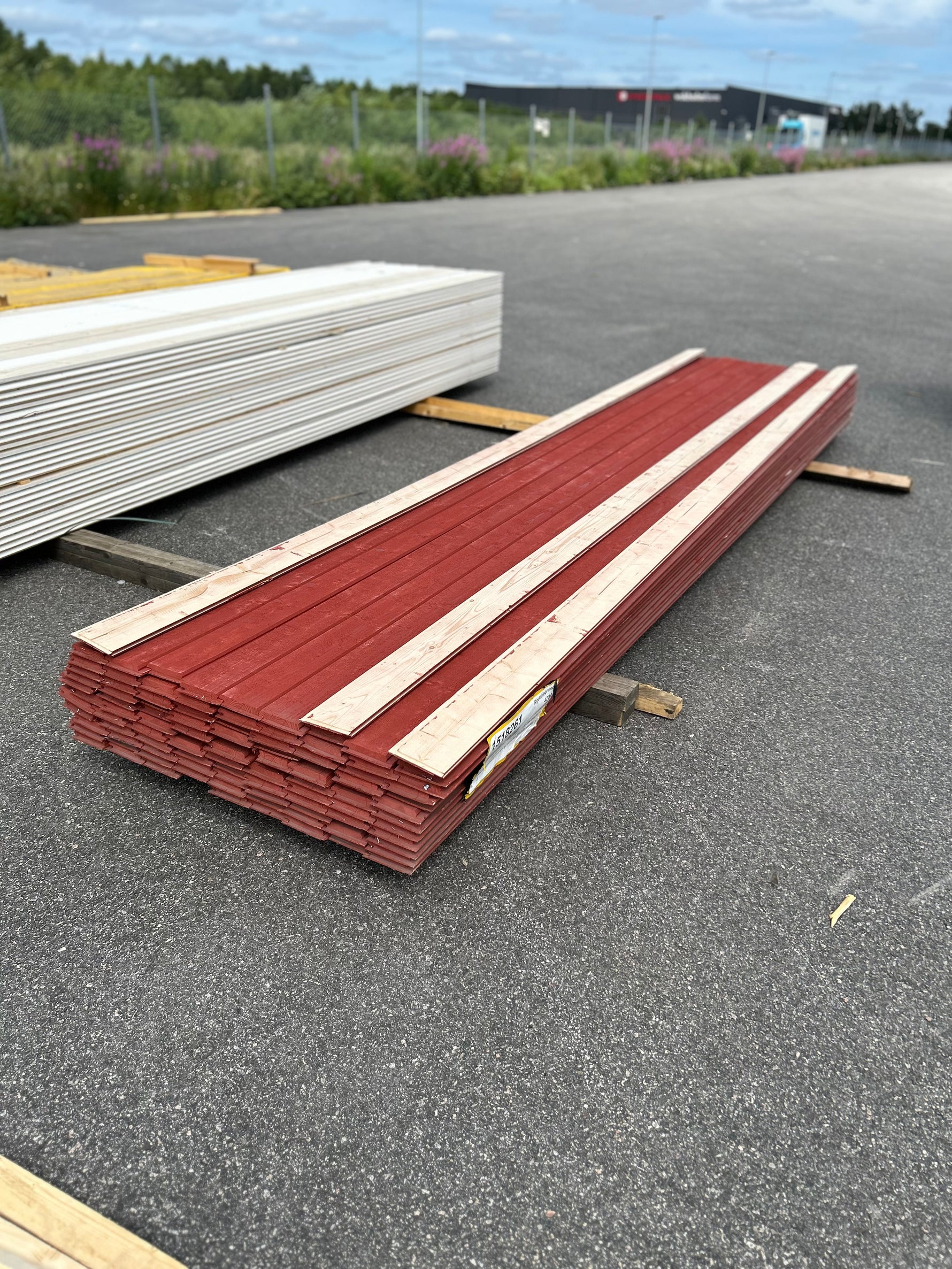 Paket Enkelfas Ändspont 22x120mm 4,20m 102st Grundmålad