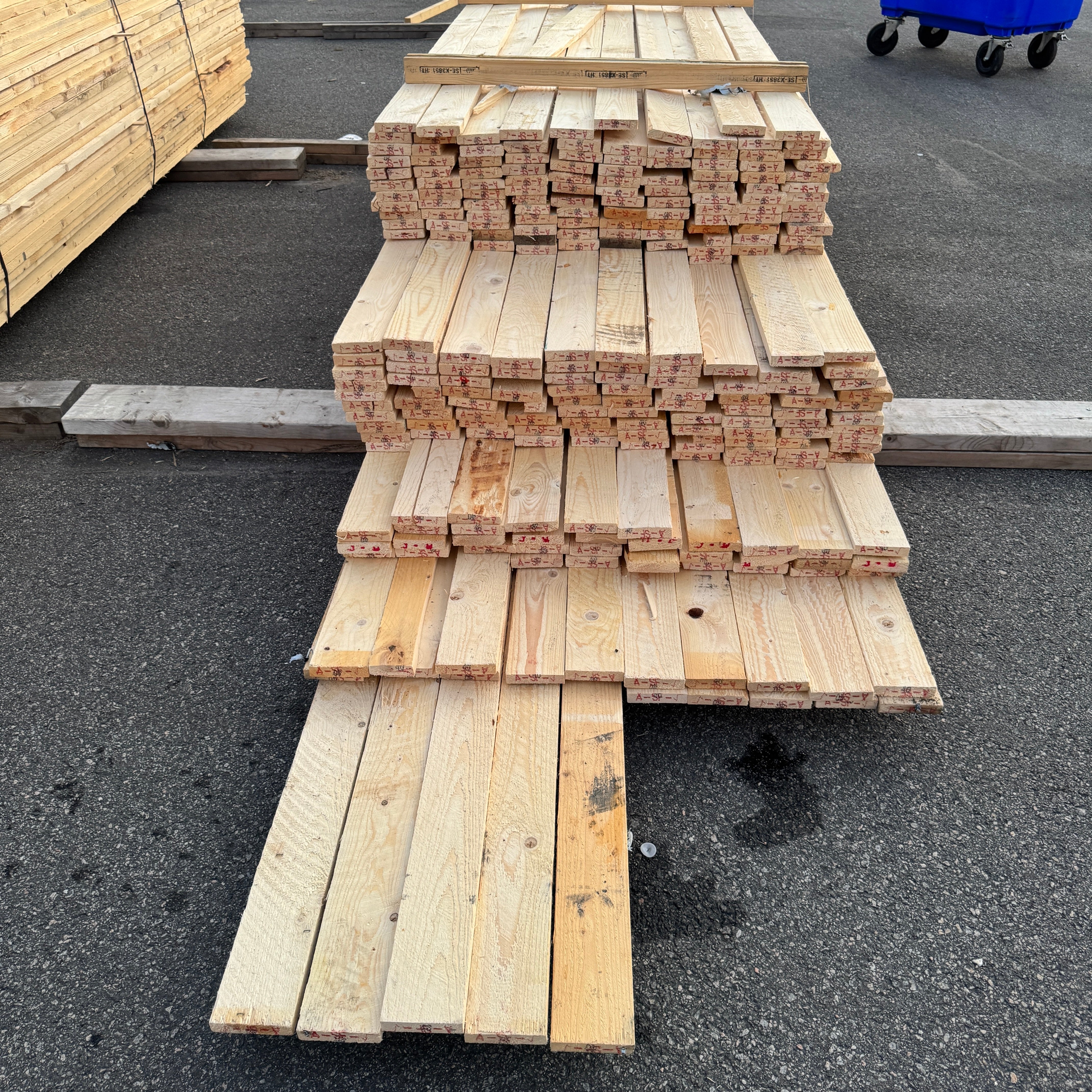 Paket Brädor 22x100mm Råsågad – 265 st (3,6–5,4 m, gran, obehandlad)