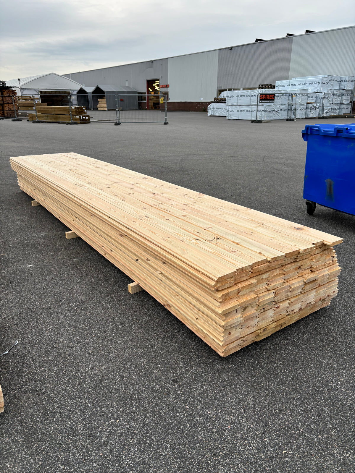 Paket Spontade Furu Brädor 27x145mm 5,40m – 152st (Andra Sortering)