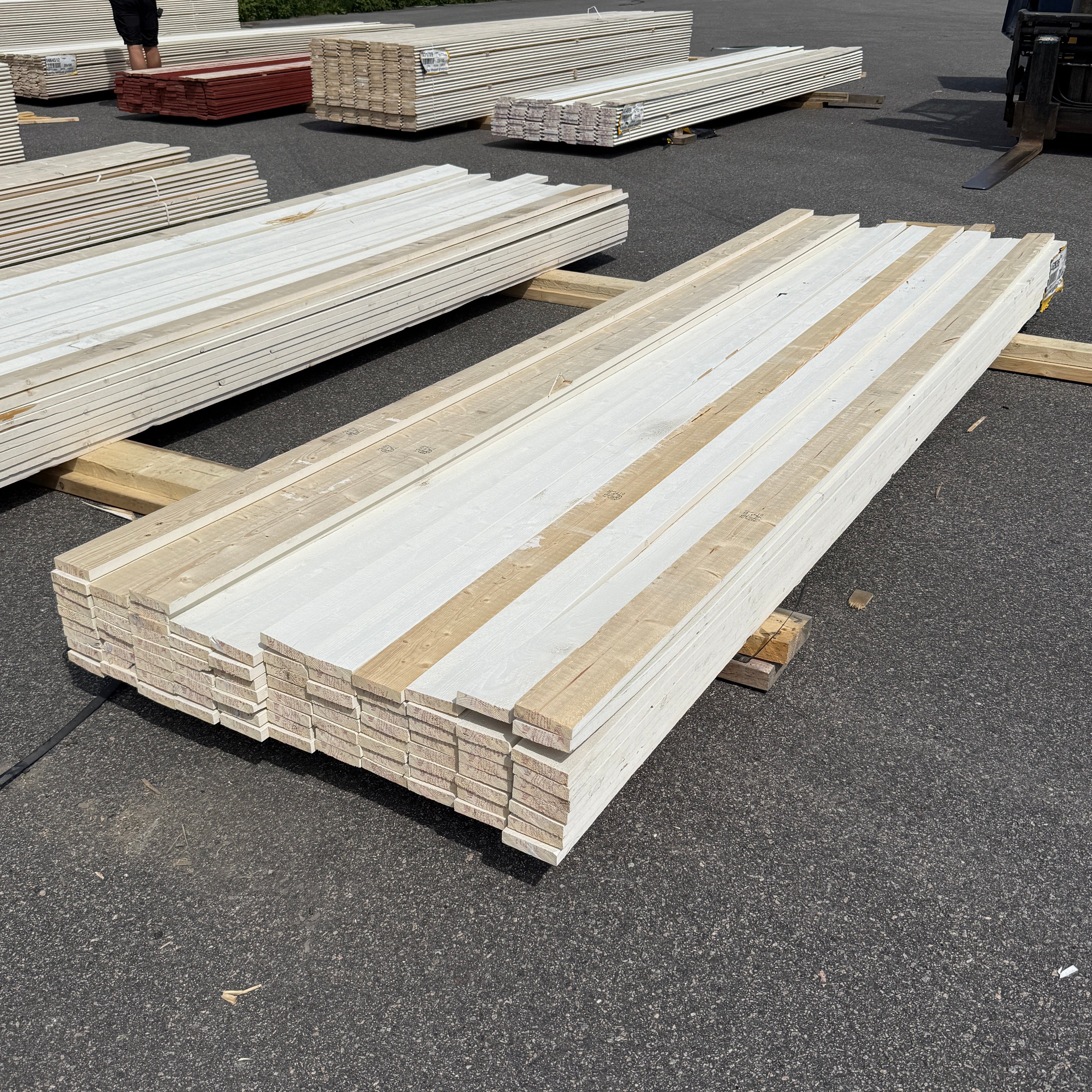 Paket Finsågade Brädor 22x95mm, 89st 3.60m Grundmålad