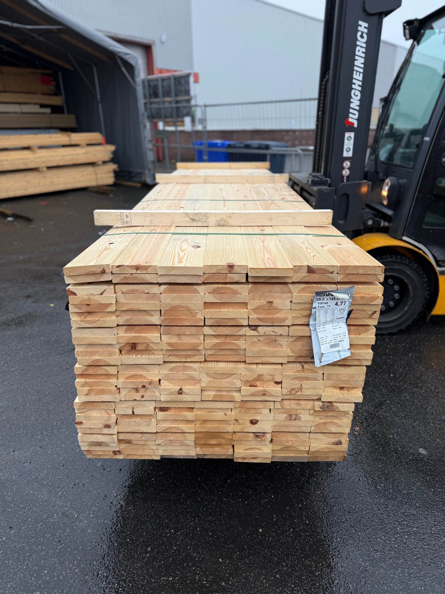 Paket Rillade Brädor 27x145mm Furu 3.90-4.50m (B-Sortering) - Spirec