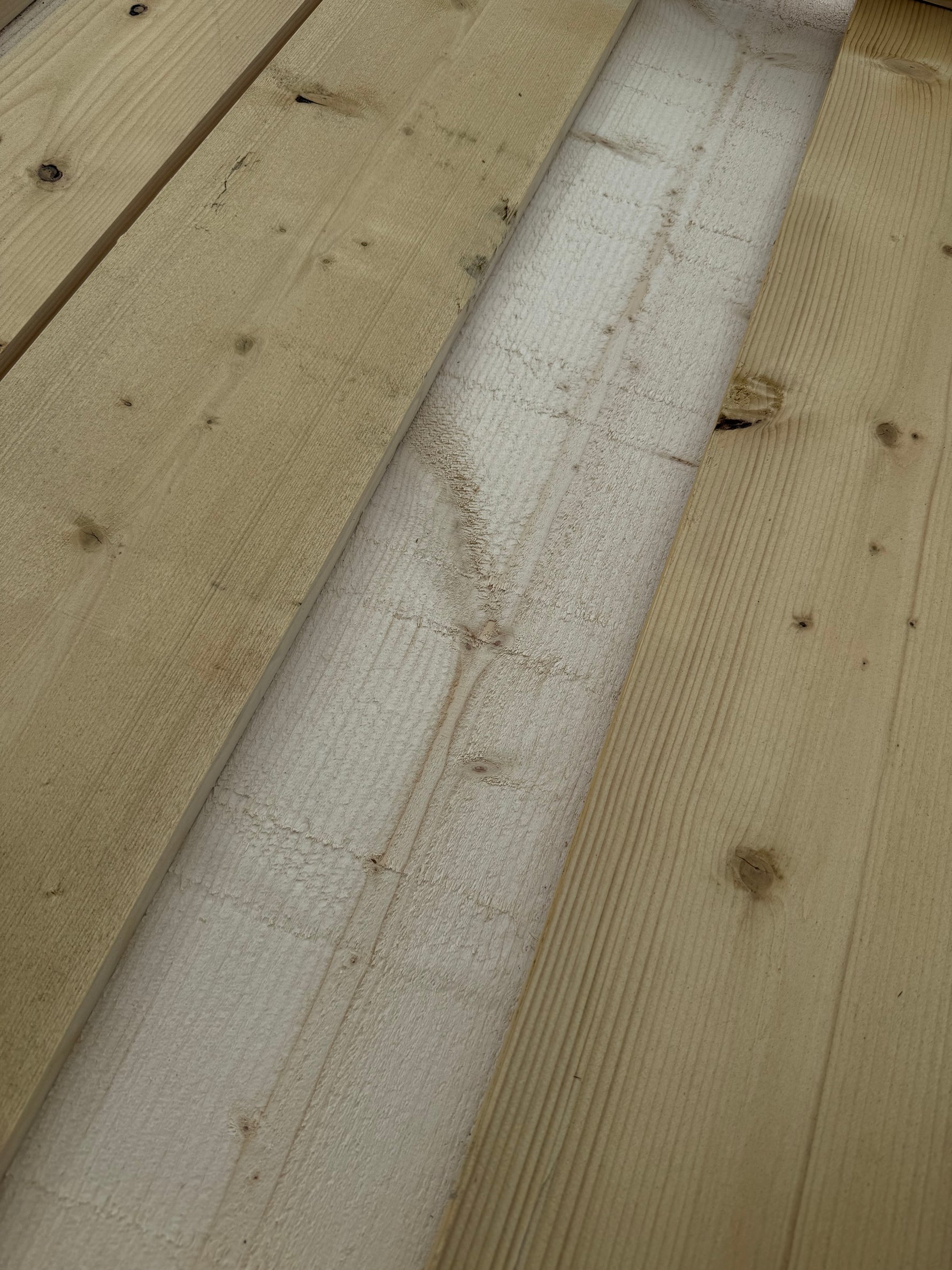 Paket Finsågade Brädor 22x195mm, 61st 5,40m (Revor)