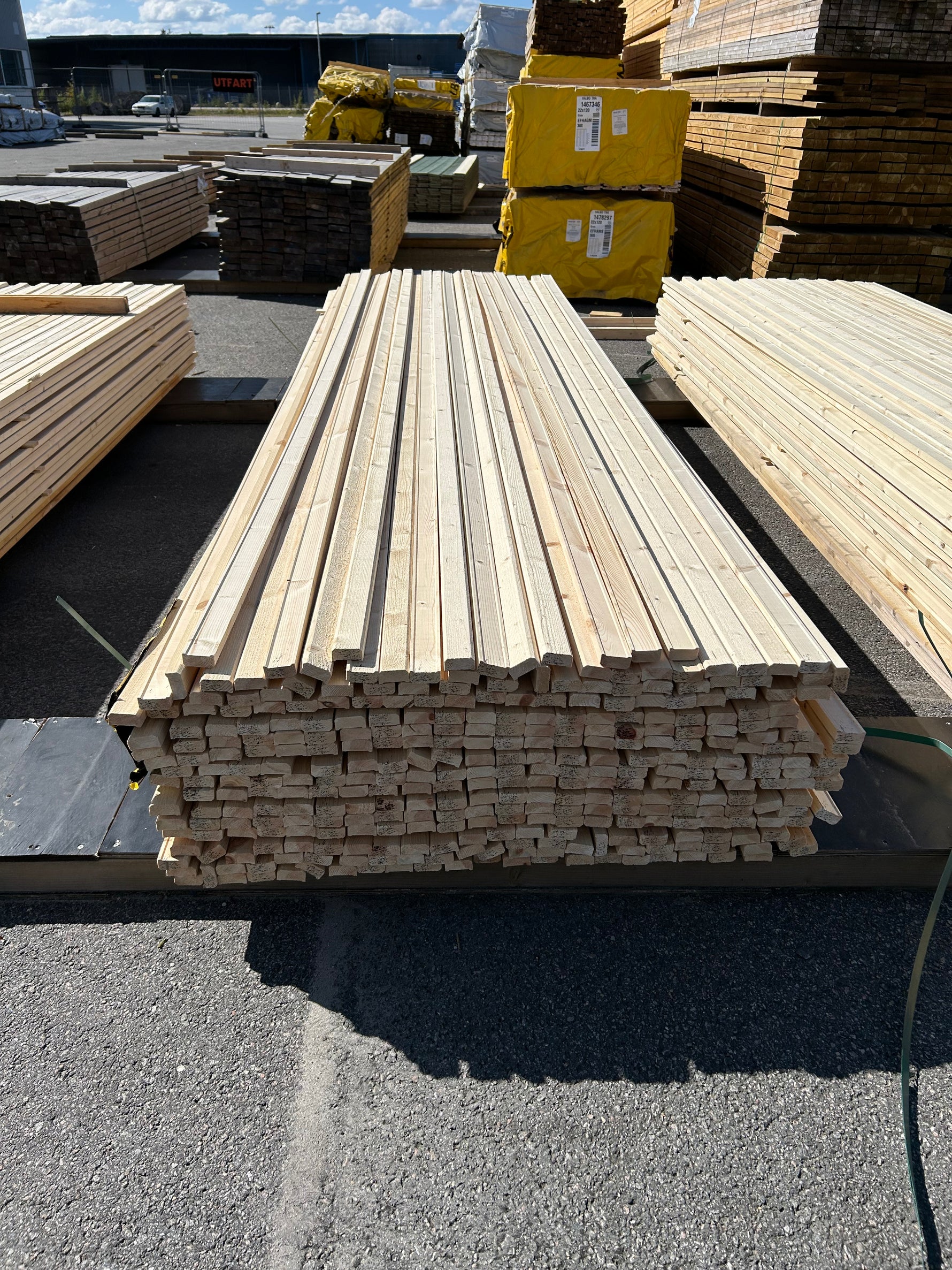 Parti Lockläkt 22x45mm Obehandlade 330st- 3.60m