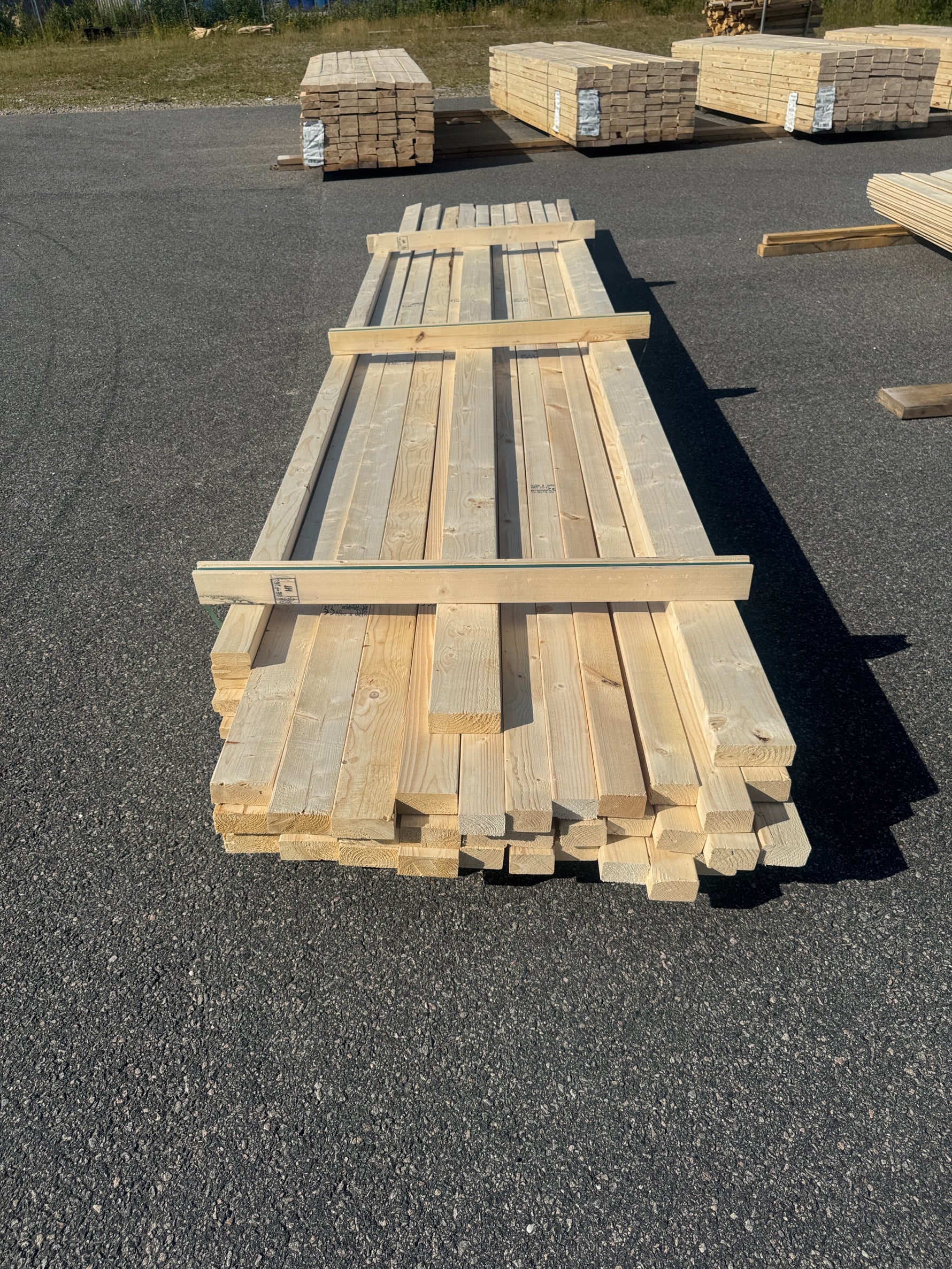Utsorterat Paket Reglar och Glespanel 3,60–4,80m Blandade Dimensioner