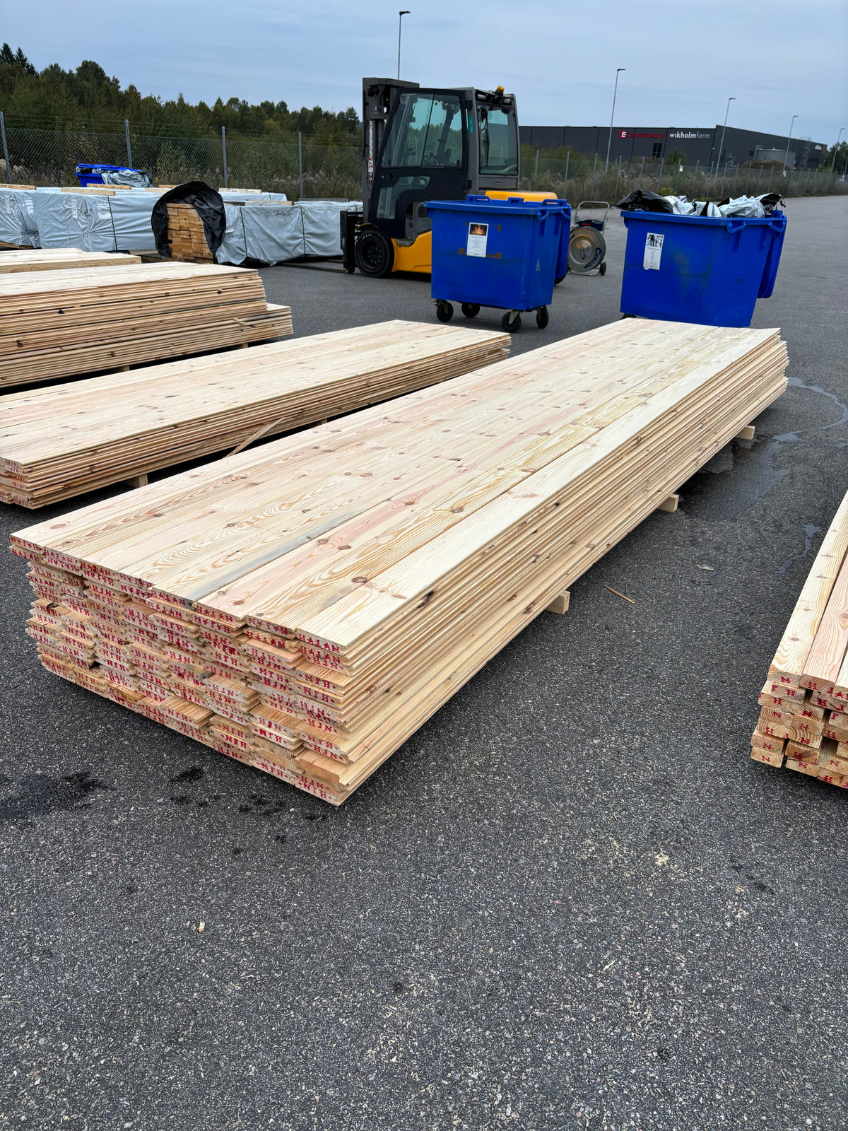 Paket Spontade Furu Brädor 27x145mm – 120st (Andra Sortering)