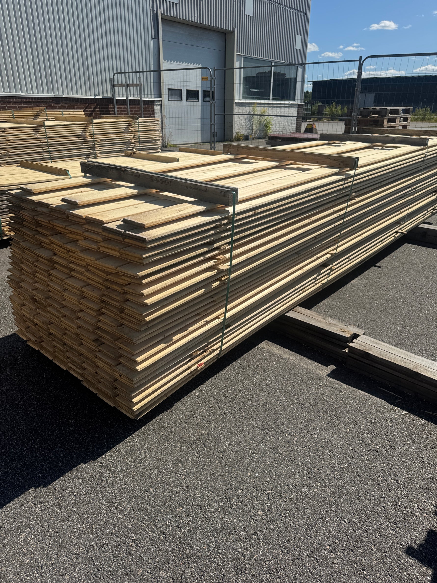 Paket Ytterpanel 22x145mm 4,80m 203st Obehandlad