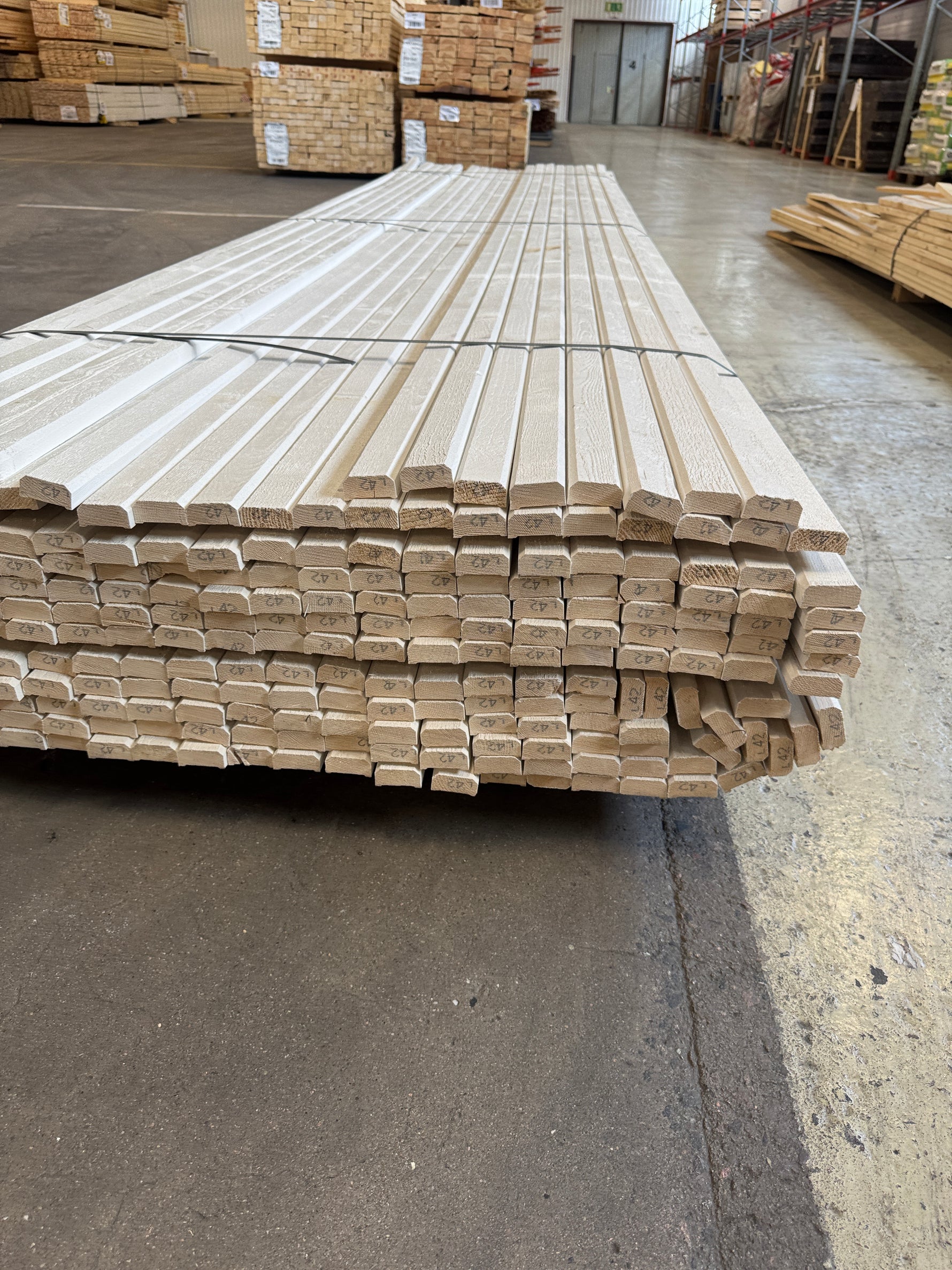 Paket Fasadläkt 22x45mm 4,20m – 260 st Vit