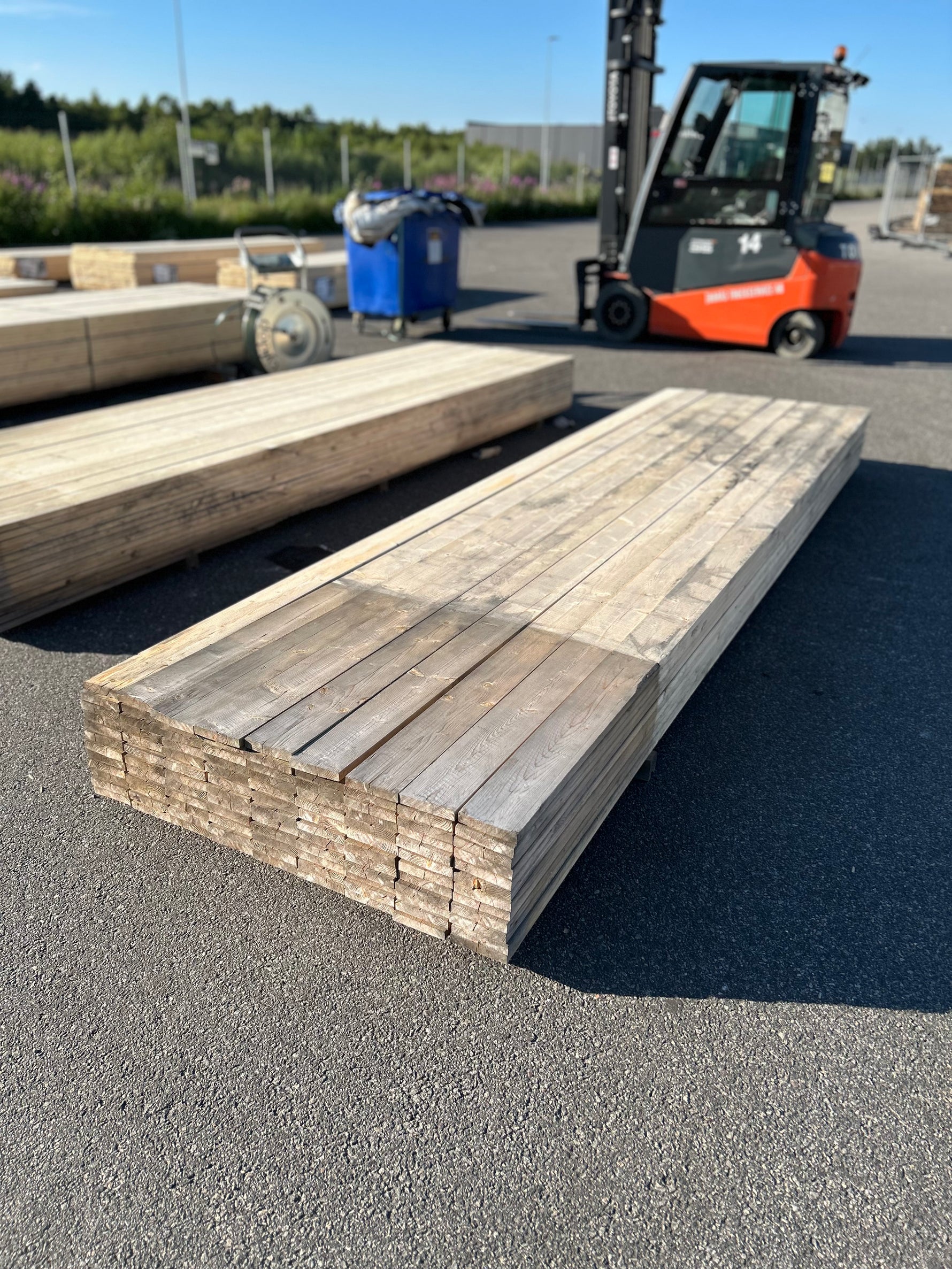 Paket Finsågade Brädor 22x120mm, 108st 4.20m Fuktskadat