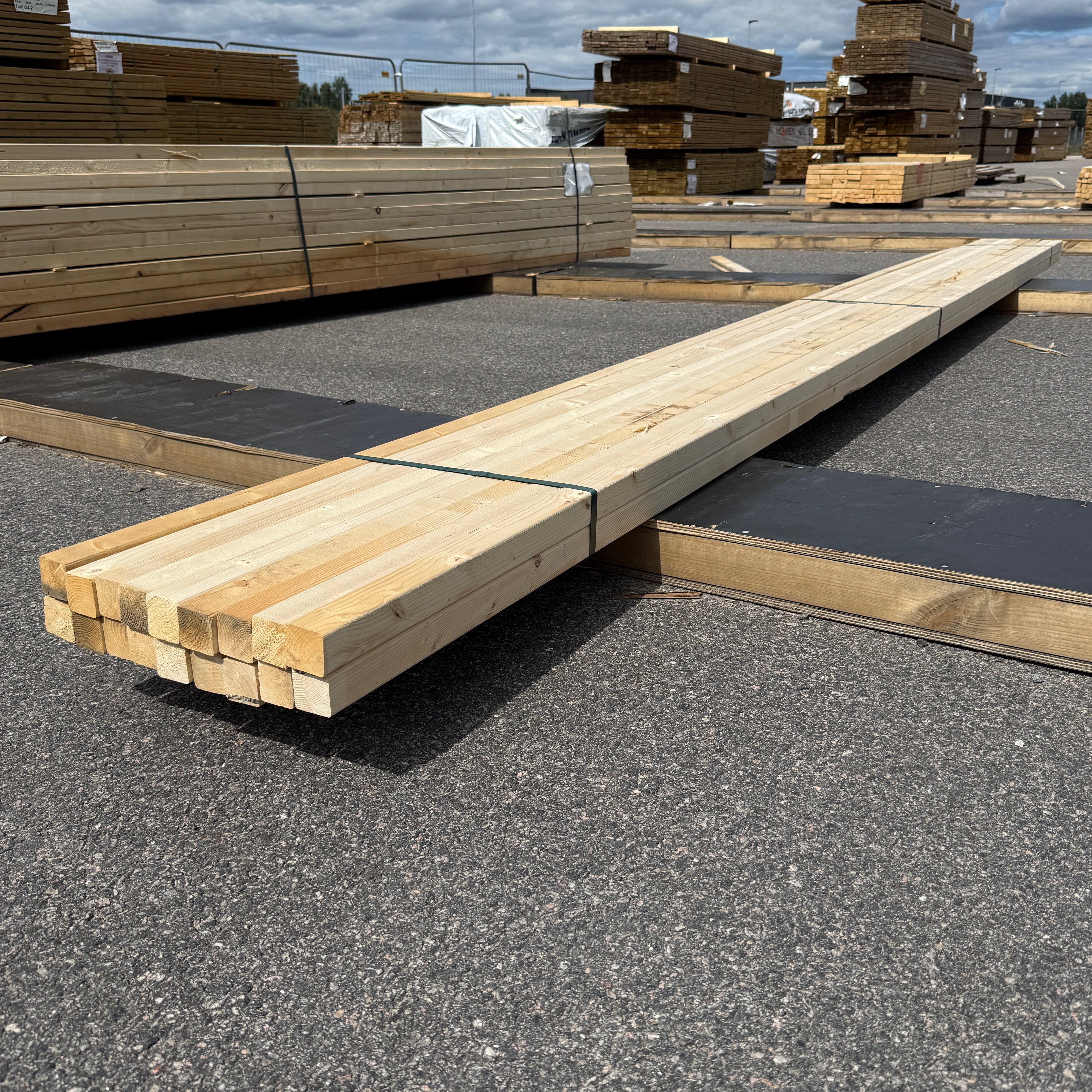 Paket Reglar 45x45 mm – 18 st (5,10 m, Gran)