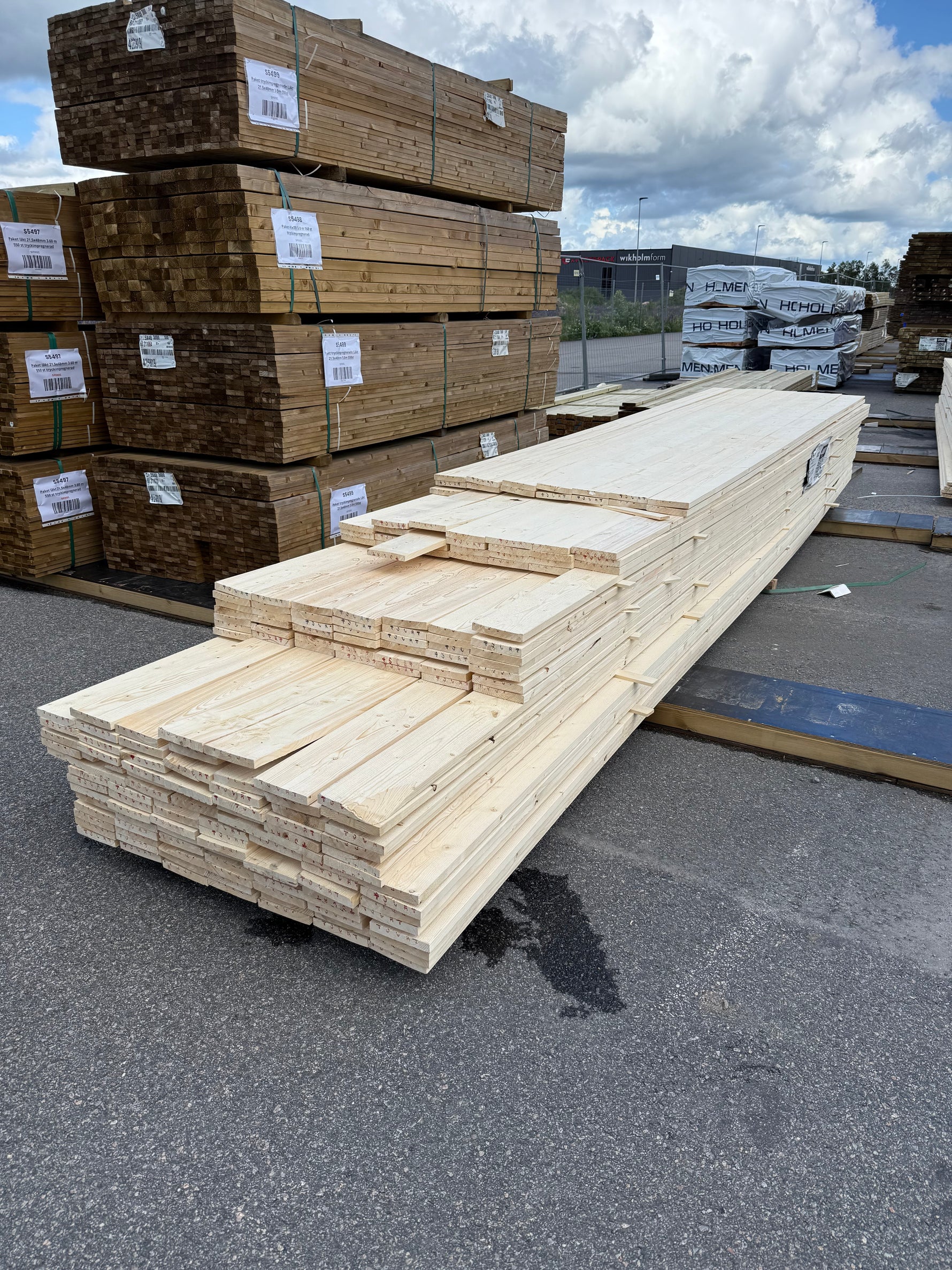Paket Finsågade Brädor 22x145mm, 182st 3,60–5,40m (Andra sortering)