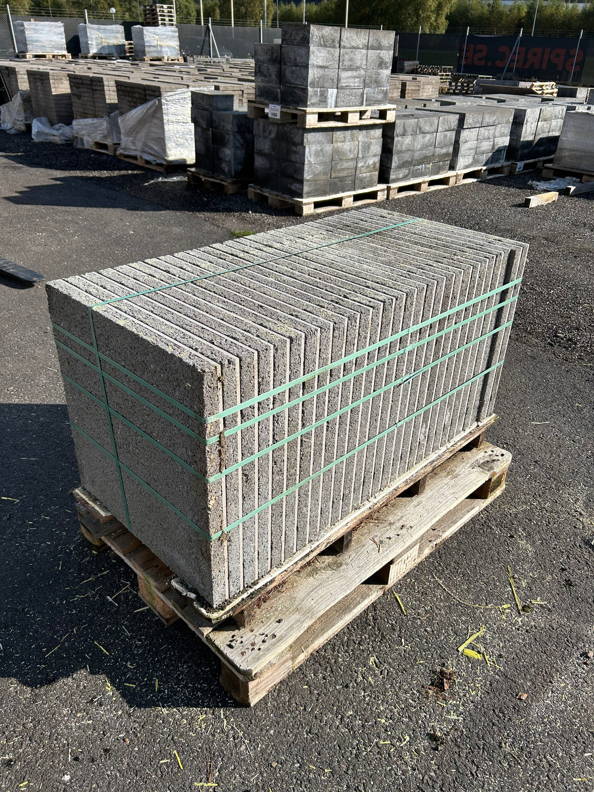 Pall GeoCeramica Impasto Grå 600×600×40 mm – 28 st, 10,08 m²