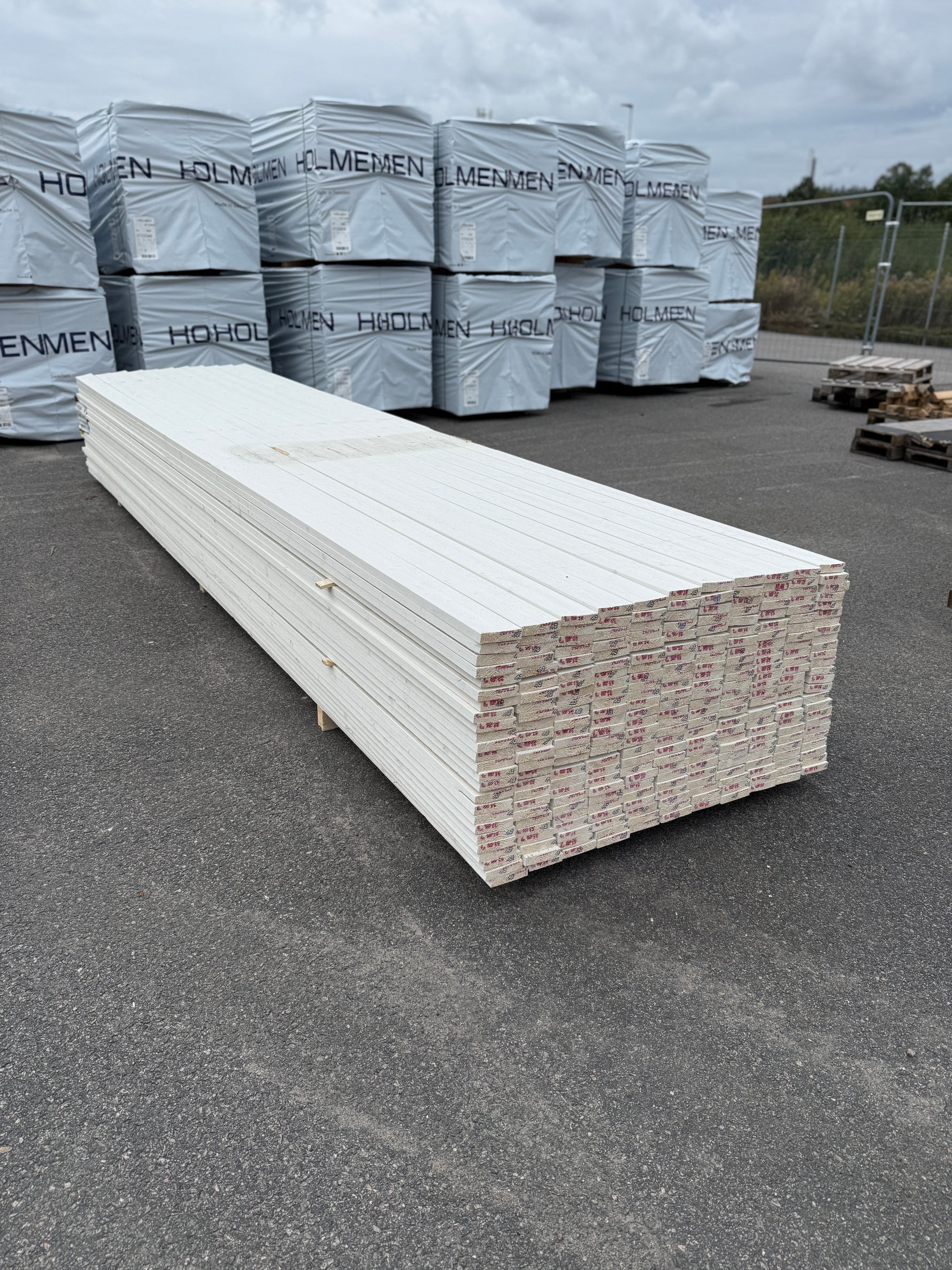 Paket Finsågade Brädor 22x95 mm – 4,80m 275st (Mellanstrukna)
