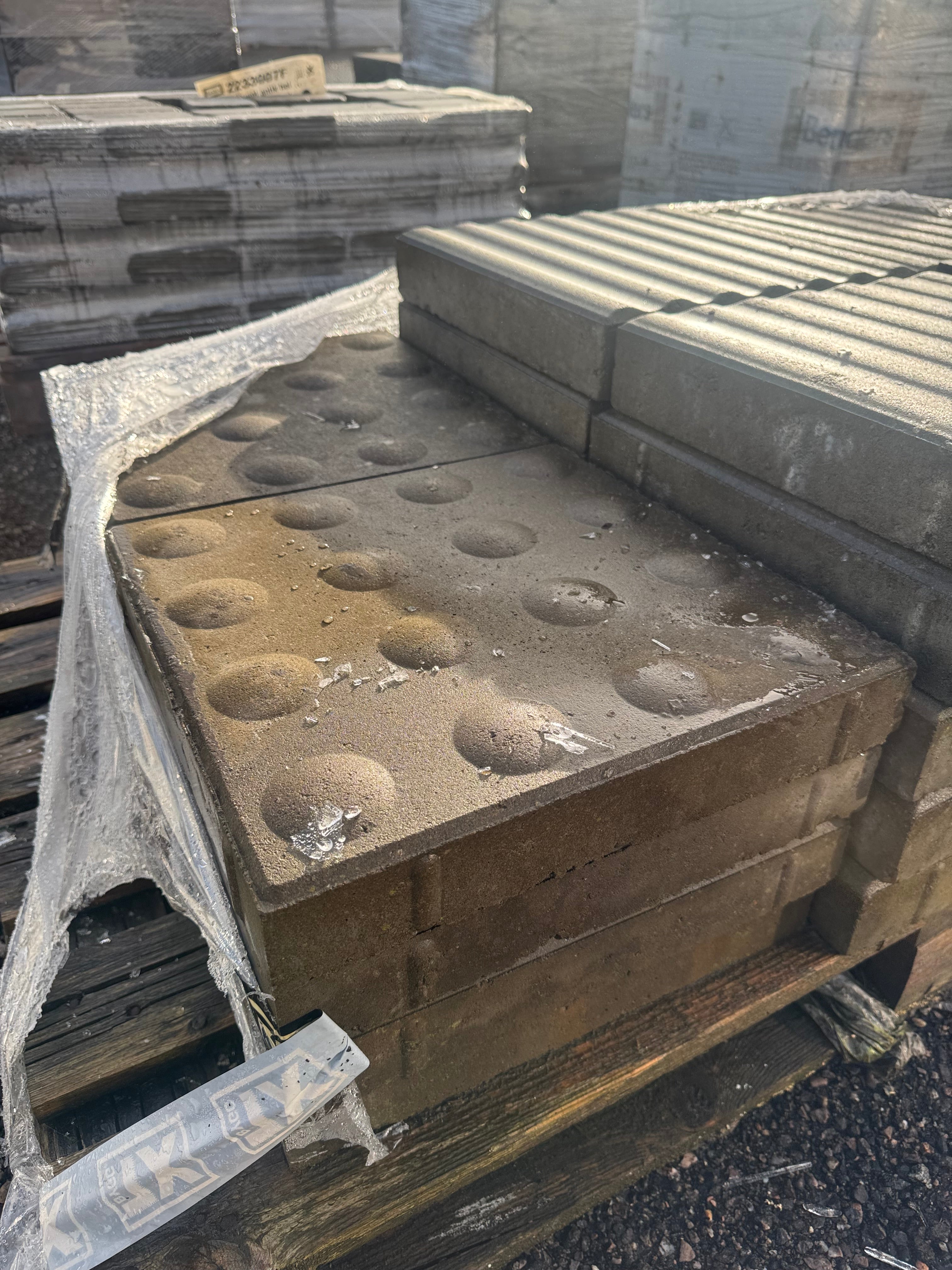 Pall Sten – 28 st (Vågiga / Cirklar)