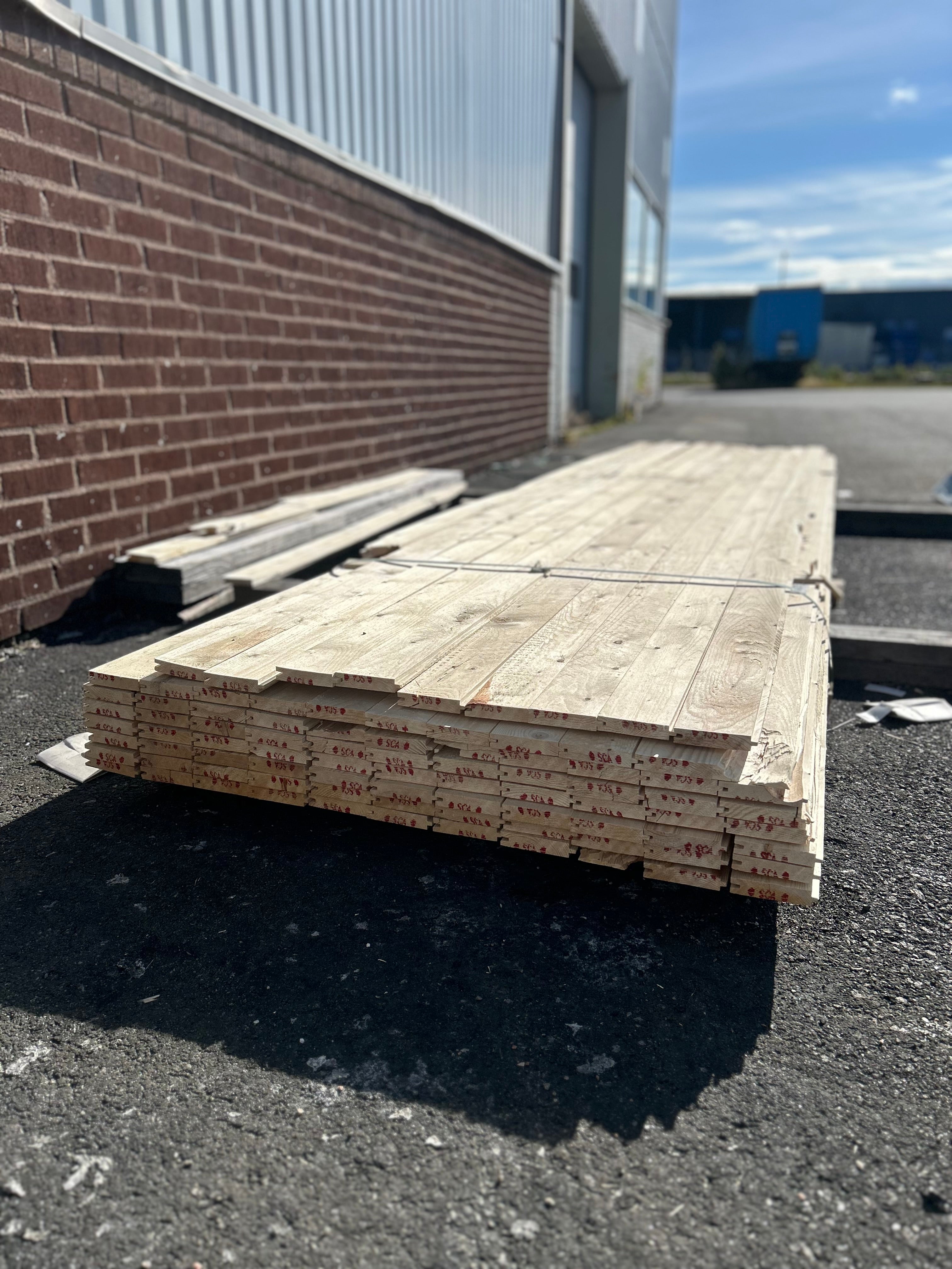 Paket Råspont 22x120mm 87st 4.20m – Andra sortering