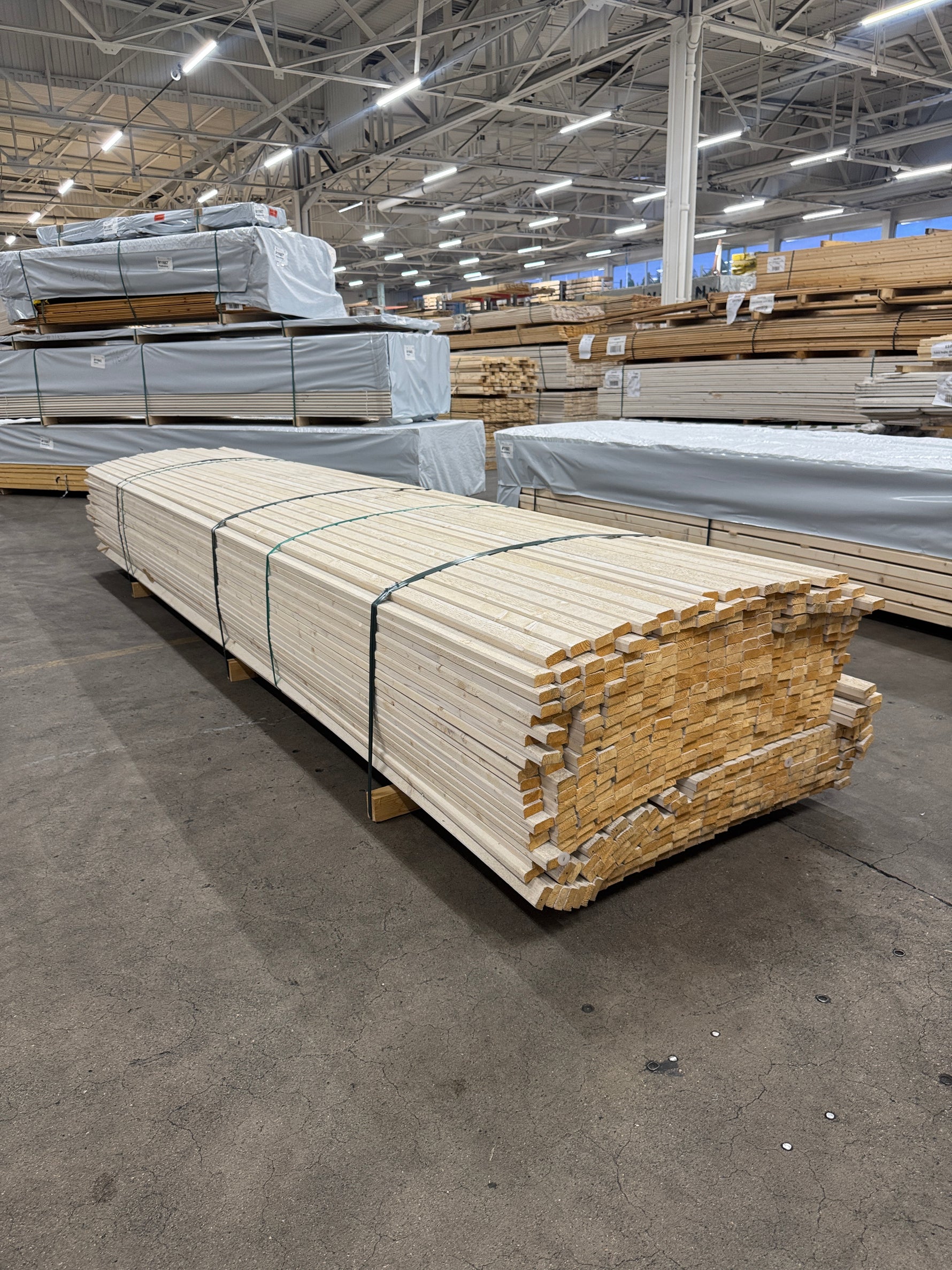 Paket Lockläkt 22x45mm, 489st 4.2m- Grundmålad