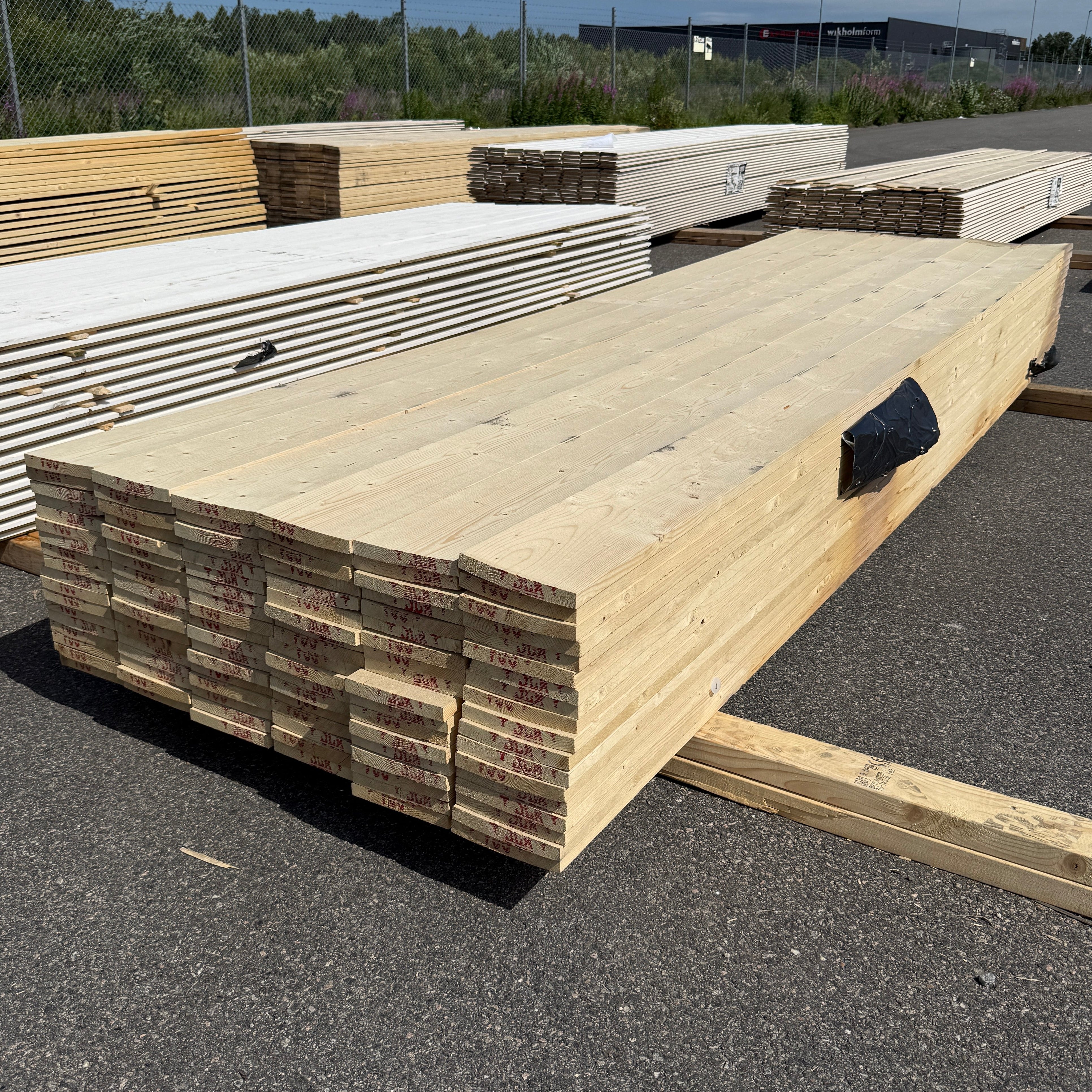 Paket Finsågade Brädor 22x170mm, 108st 3.60m- Obehandlad