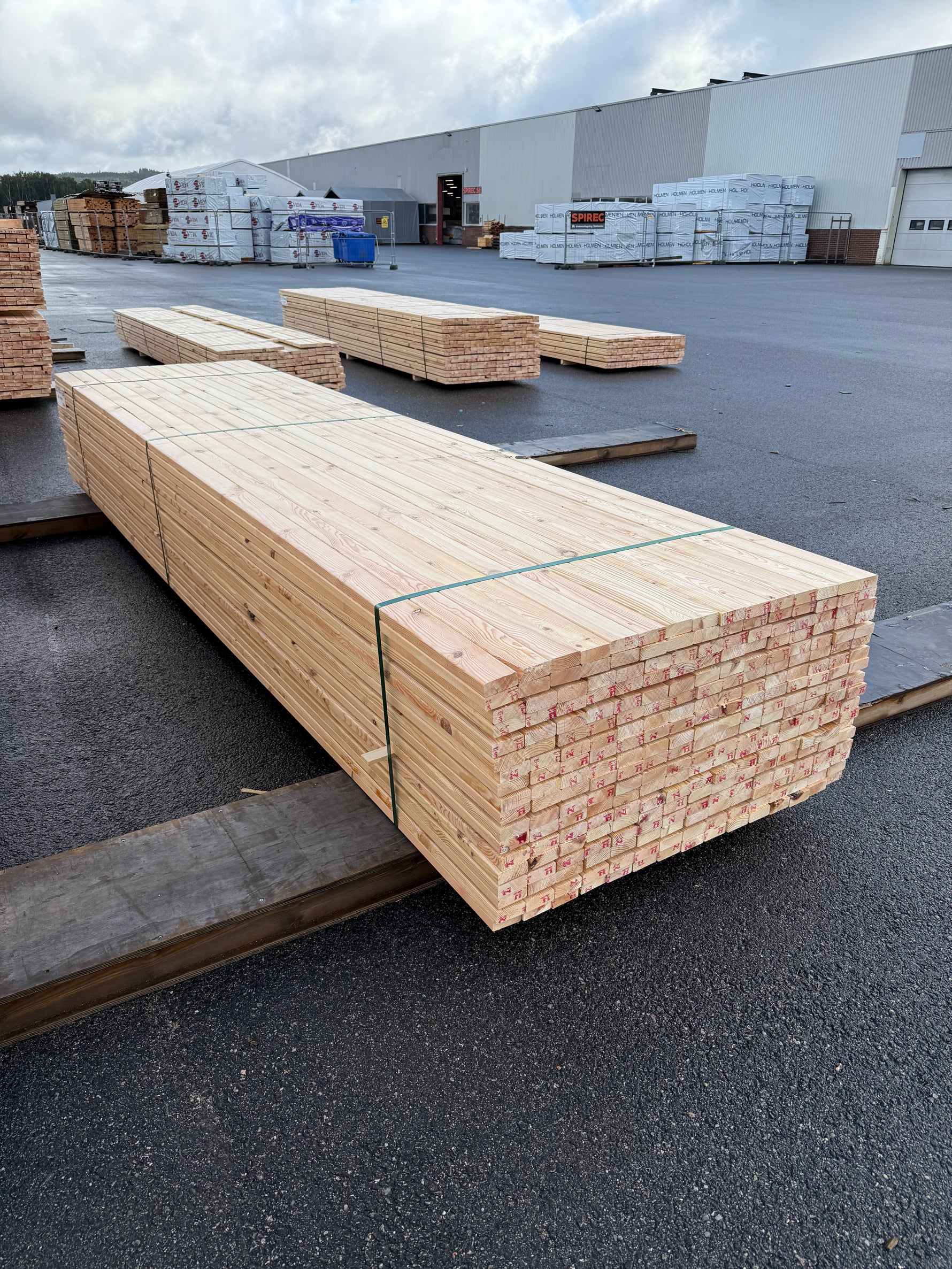 Parti Glespanel 28x70 mm – 4,20 m Furu 270st