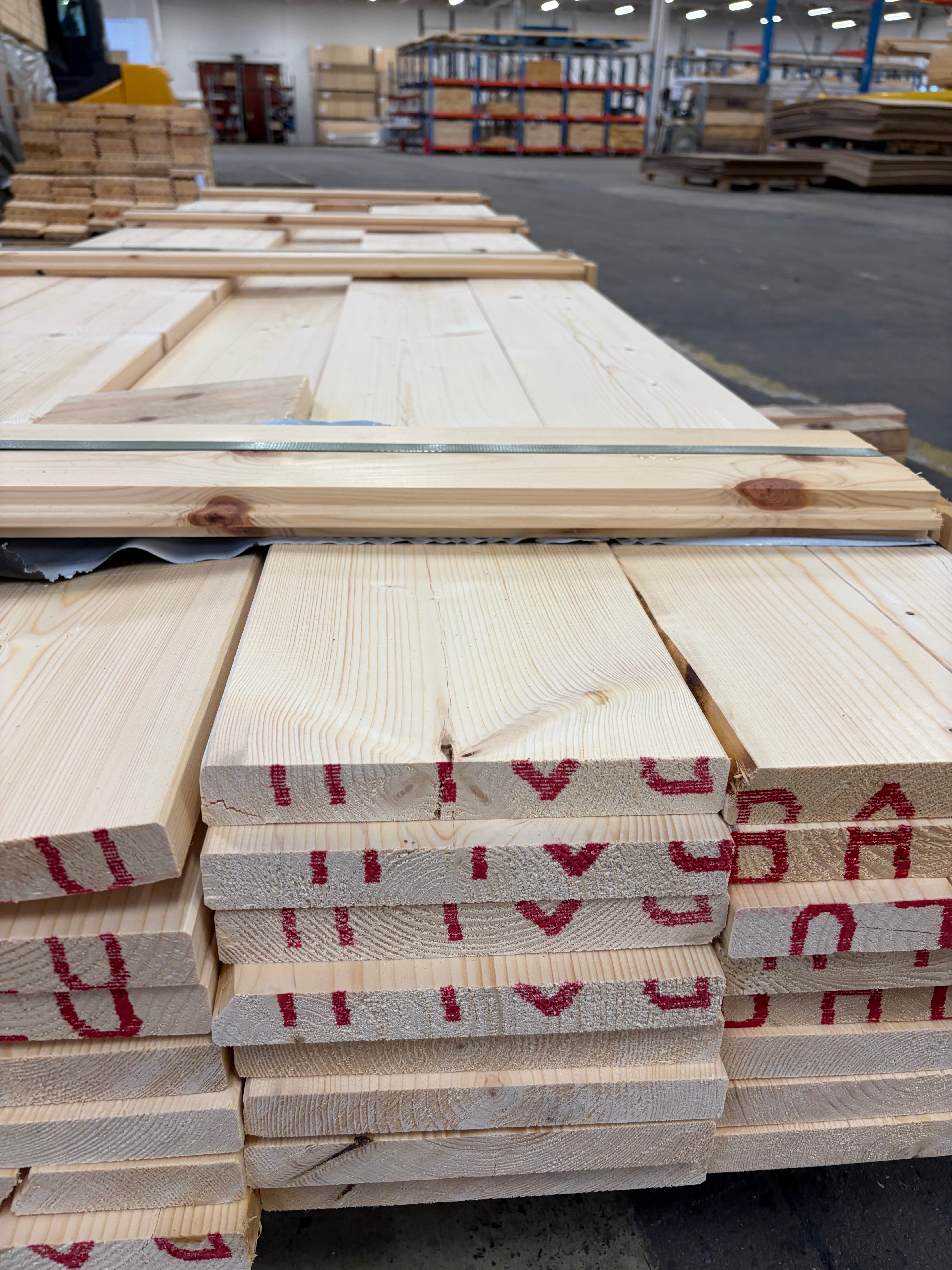 Paket Brädor Runtomhyvlat 26x194mm- 39st (3,90 - 5,10m)