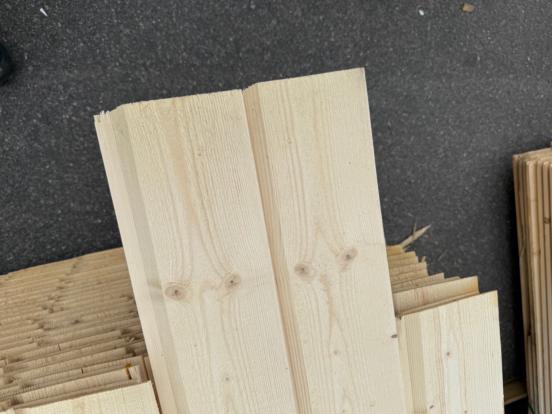 Paket Ytterpanel Enkelfas Fals 22x145mm 4.20m- 175st (Obehandlade)