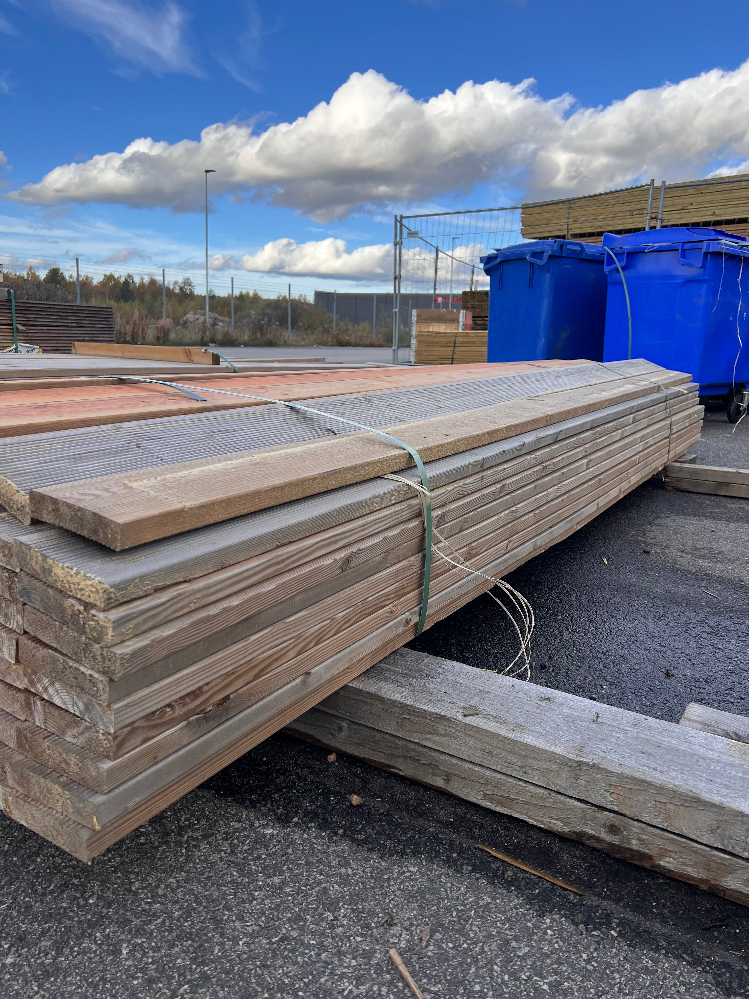 Paket Rillad Trall 28x120mm, 74st 3,30m (Brunimpregnerad)