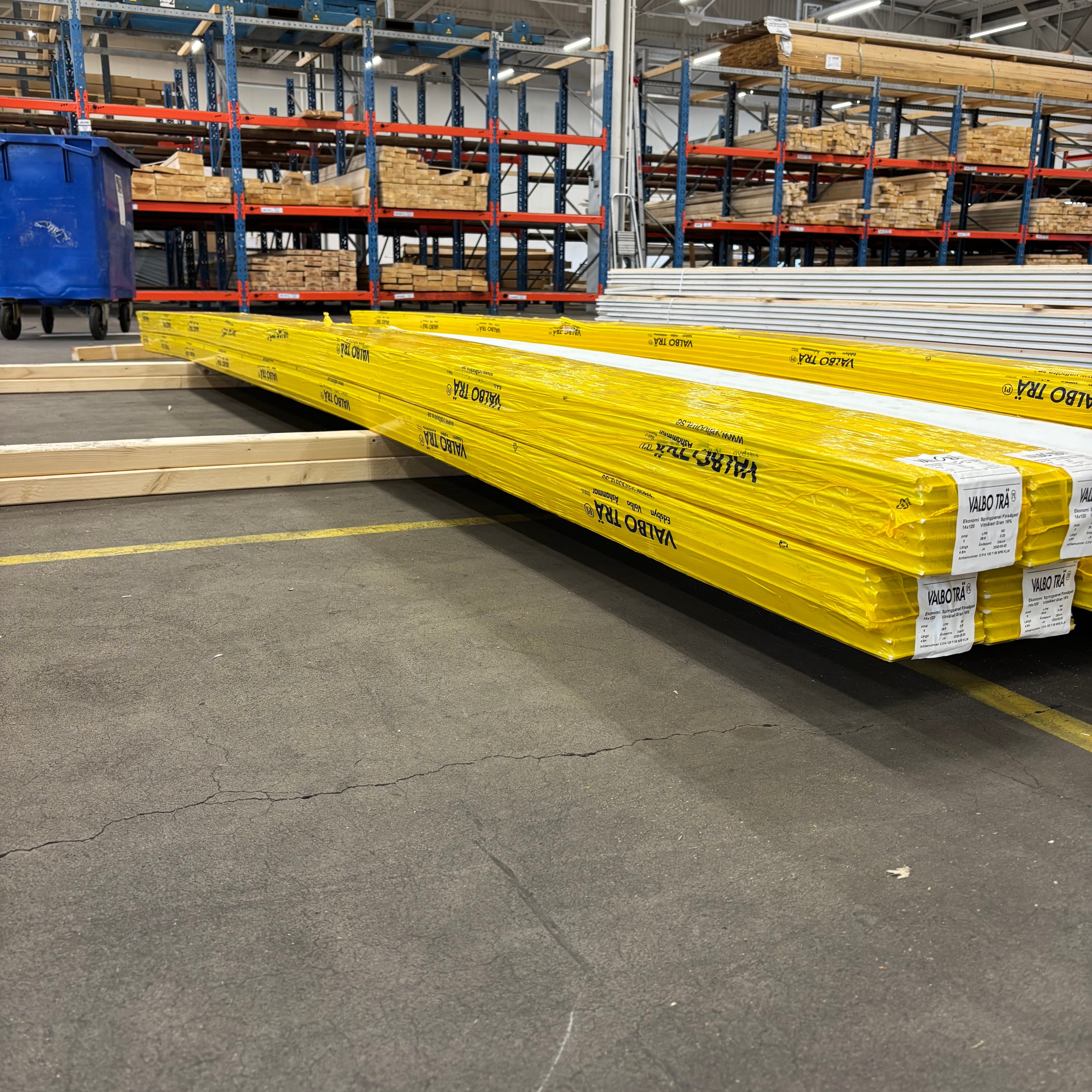 Paket Ekonomi Springpanel Finsågad 14x120 mm – Vitmålad Gran