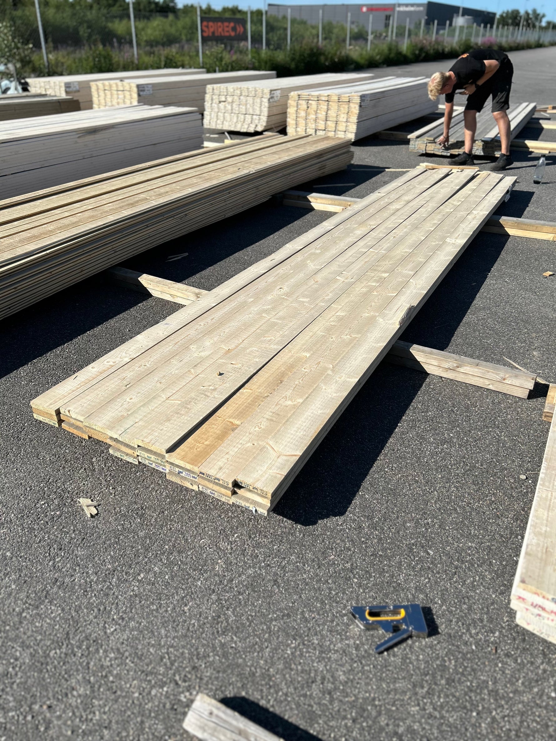 Paket Finsågade Brädor 22x120mm, 24st 4.80m Lasyr