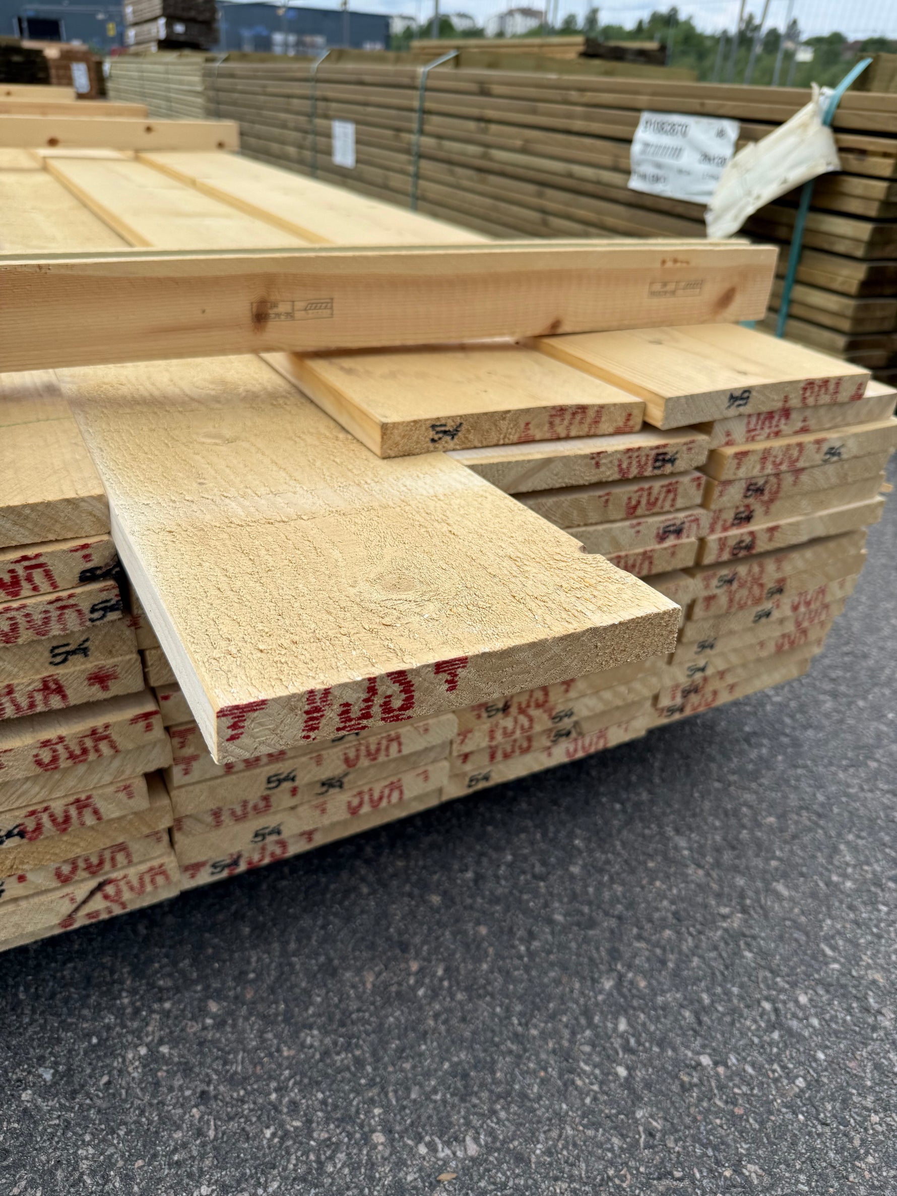 Paket Finsågade Brädor 22x195mm, 61st 5,40m (Revor)