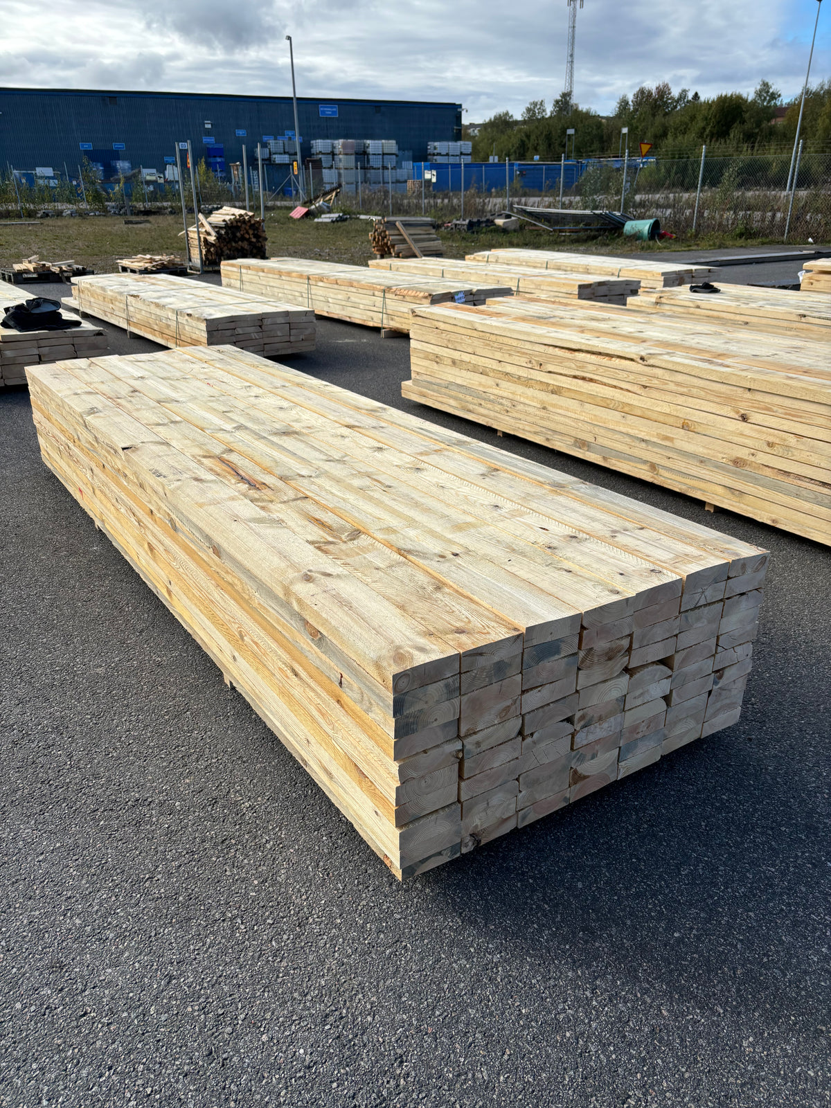 Paket Ohyvlade Reglar 47x150mm (3,00–3,60m) 70st